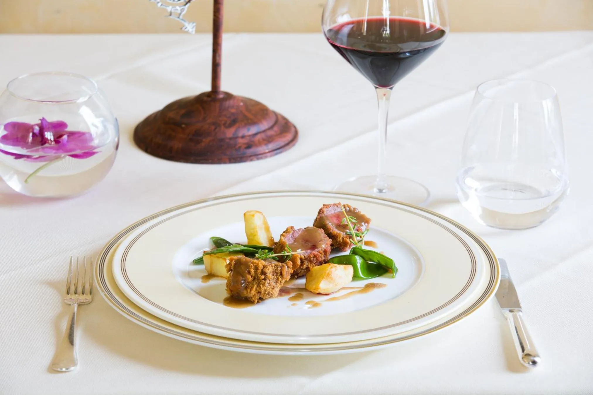 Food and drinks in Castello Dal Pozzo Resort Lago Maggiore - Preferred Hotels & Resorts