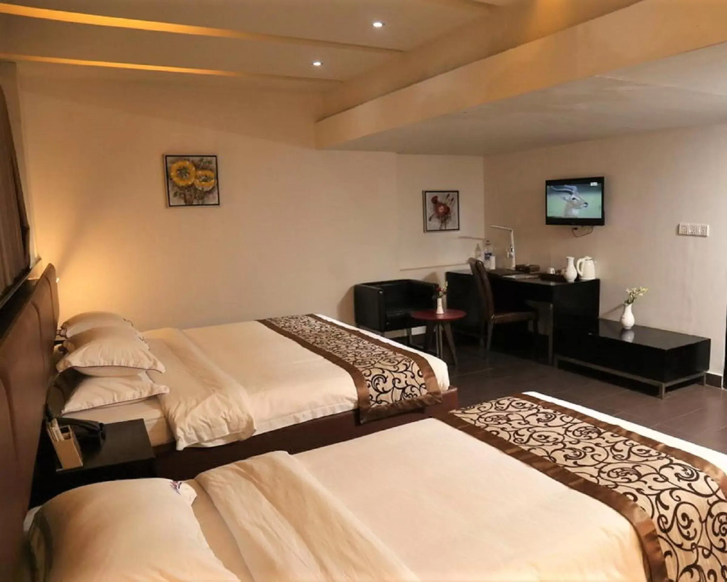 Bed in Galesia Hotel & Resort