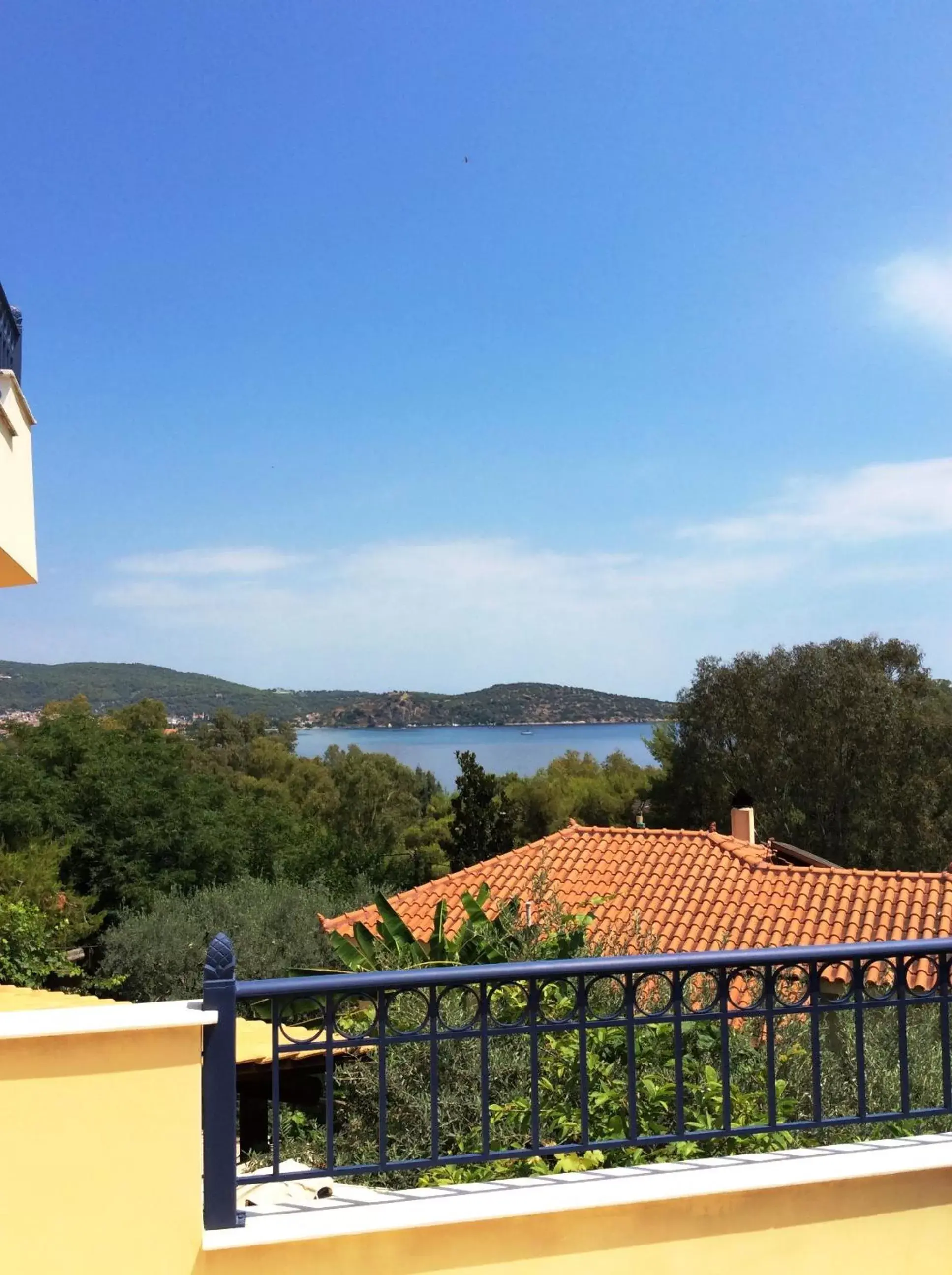 Balcony/Terrace, Mountain View in Angelica Villas Hotel Apartments