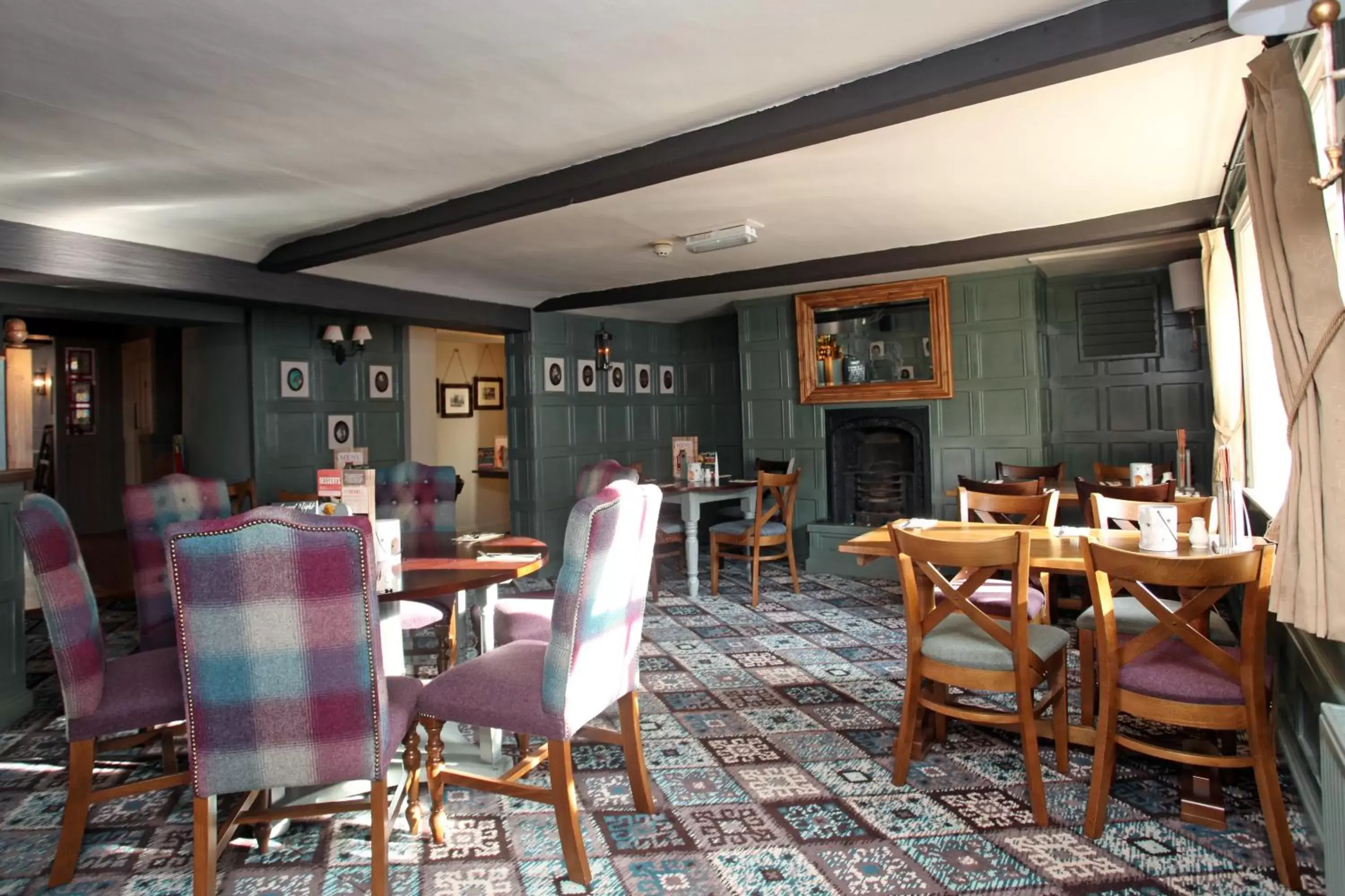 Restaurant/Places to Eat in Original White Hart, Ringwood by Marston's Inns