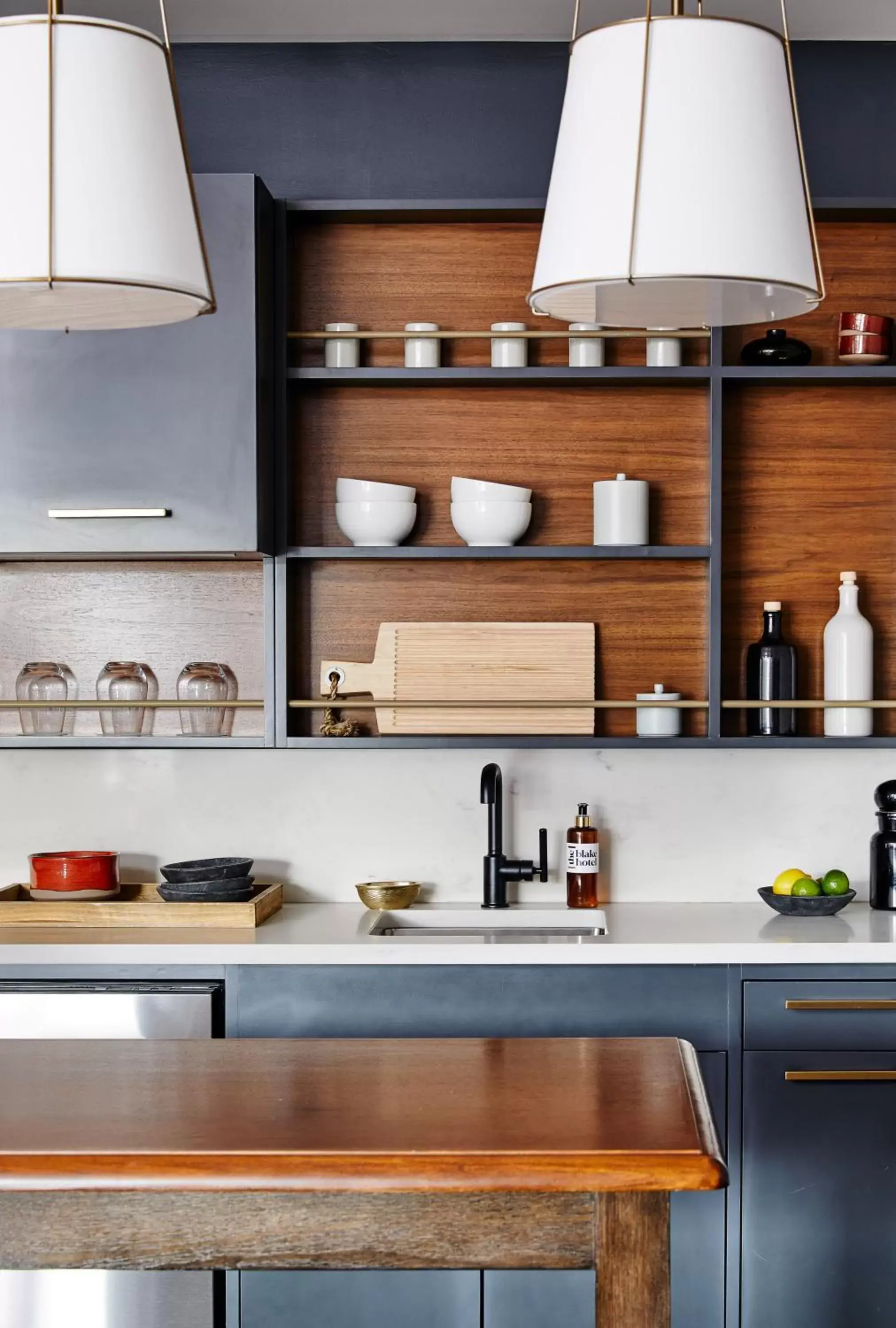 Kitchen or kitchenette, Kitchen/Kitchenette in The Blake Hotel