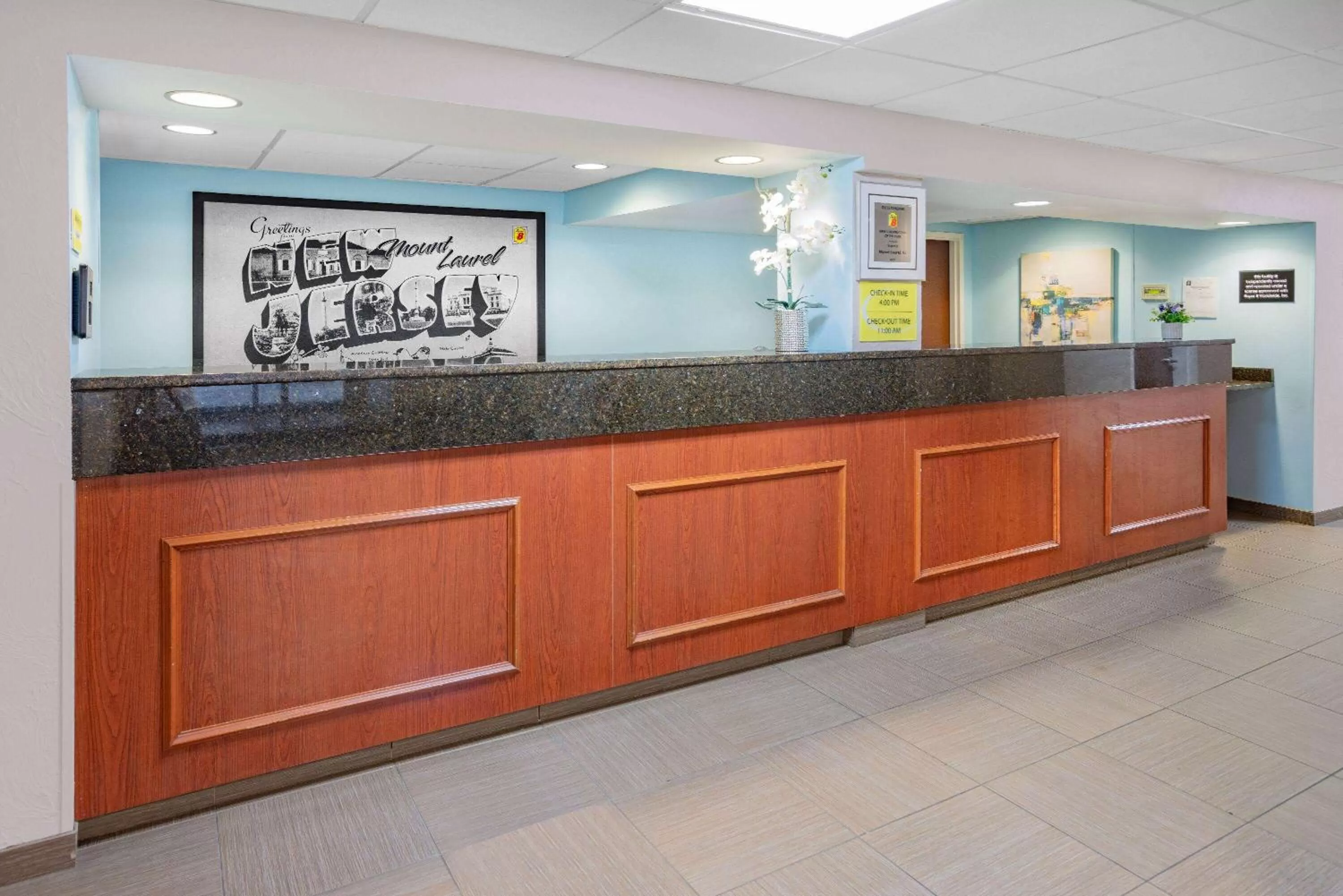 Lobby or reception in Super 8 by Wyndham Mount Laurel