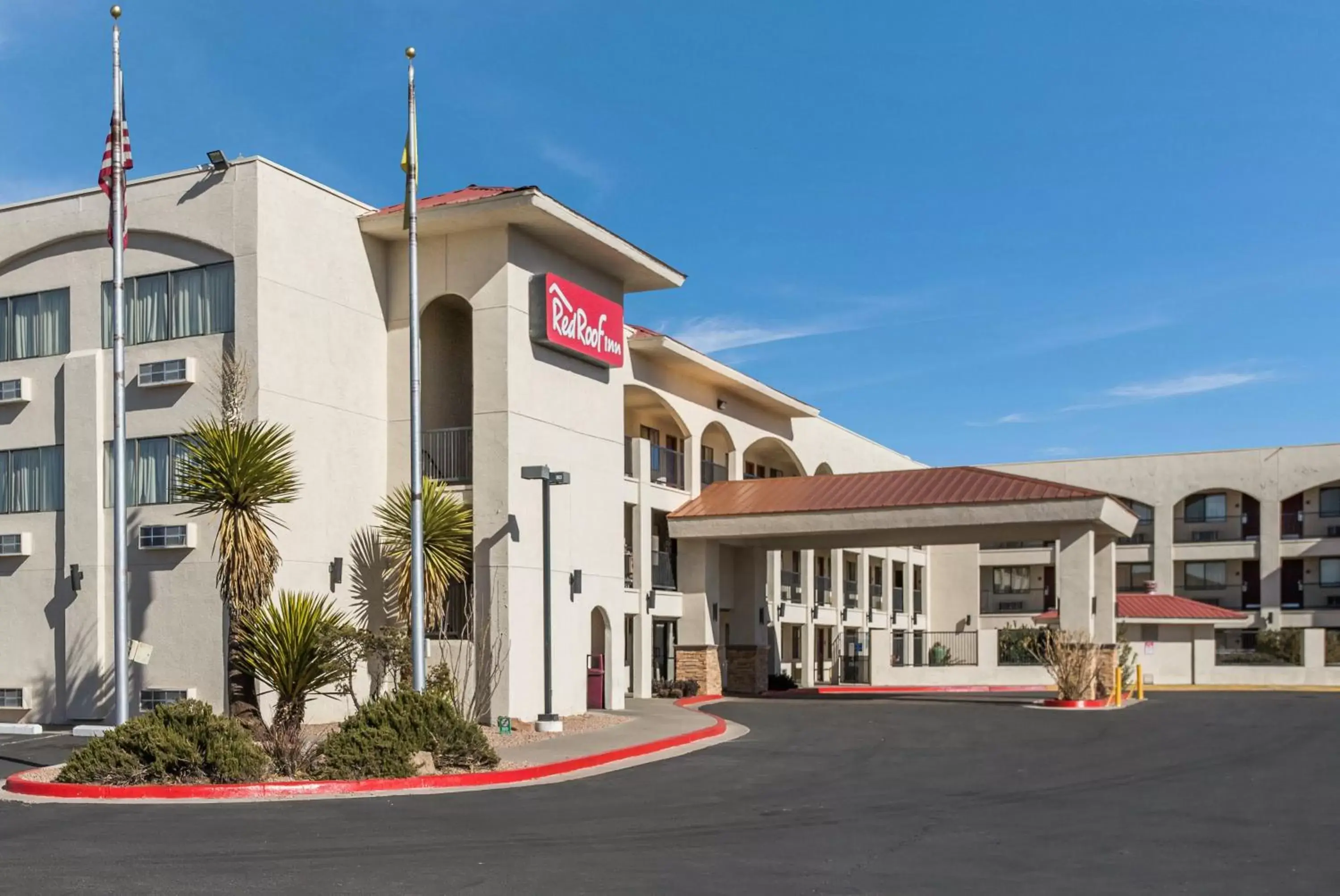 Property Building in Red Roof Inn Albuquerque - Midtown