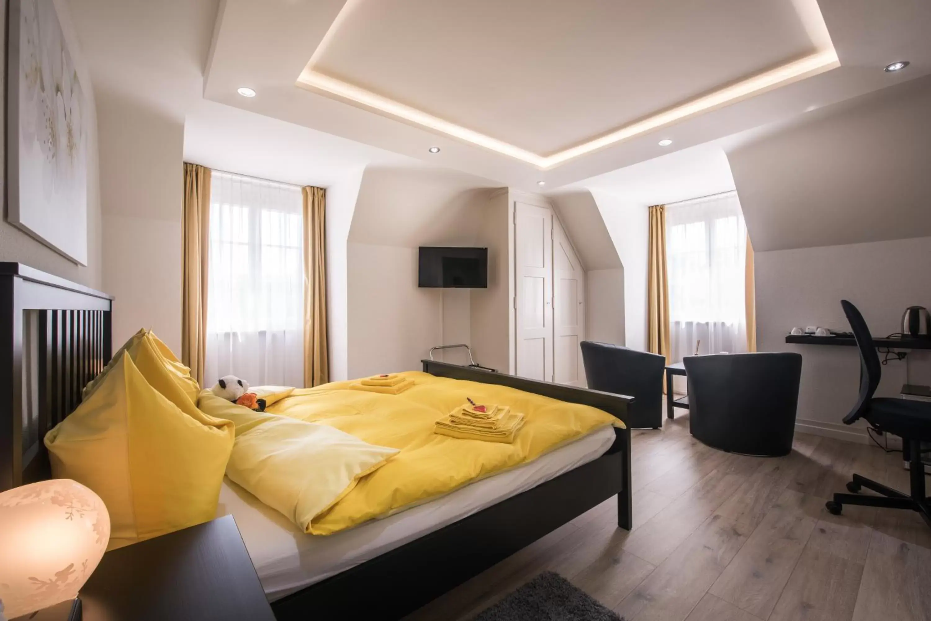 Bedroom, Bed in Max Aviation Villa & Apartments