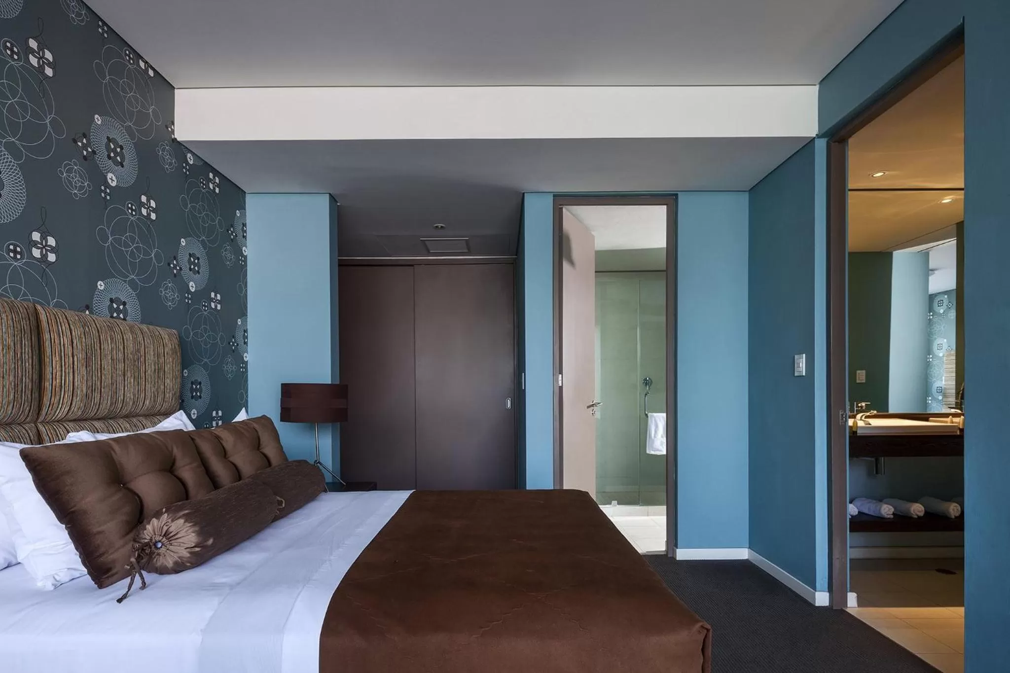 Photo of the whole room, Bed in Gamma Morelia Belo