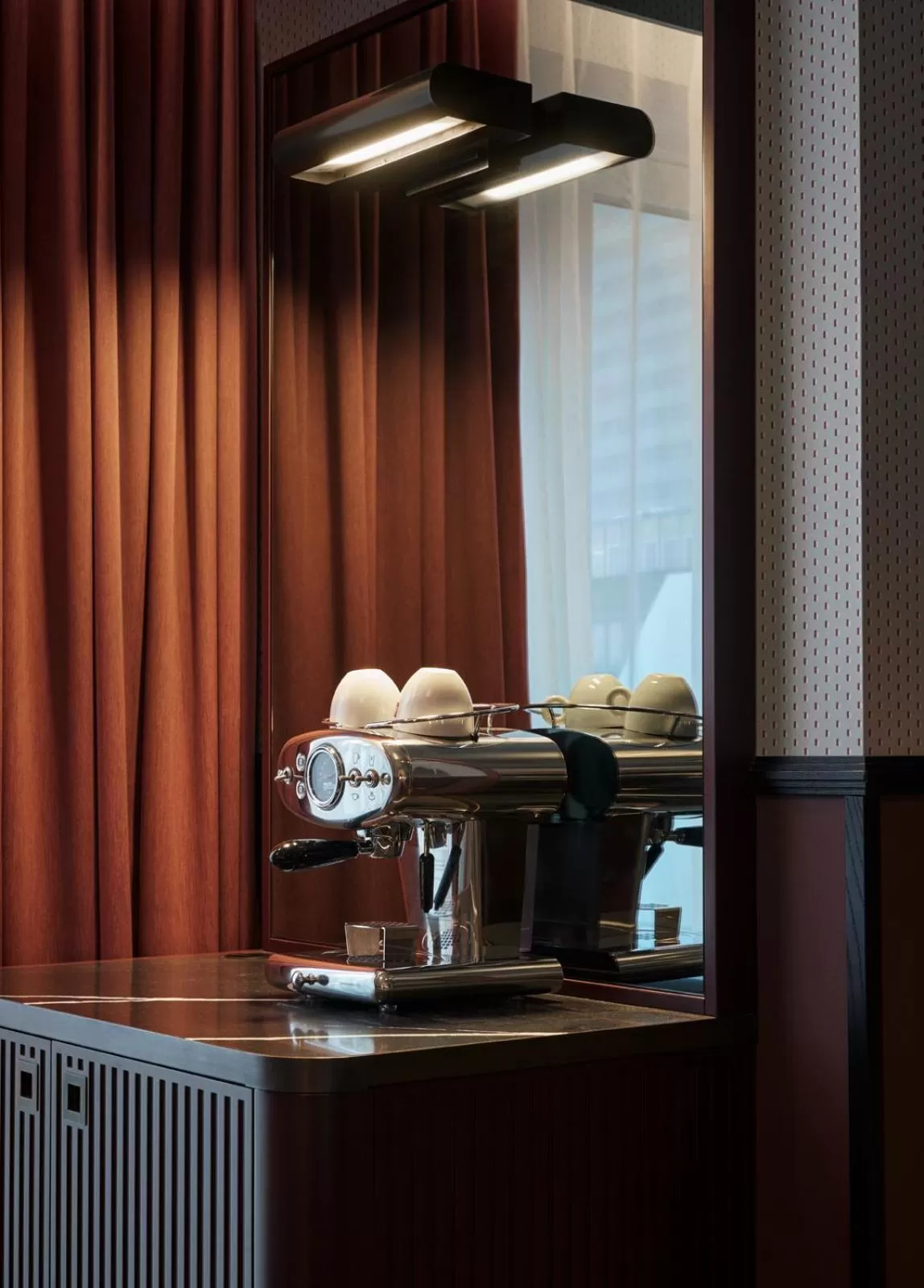 Coffee/tea facilities in WIDE Hotel