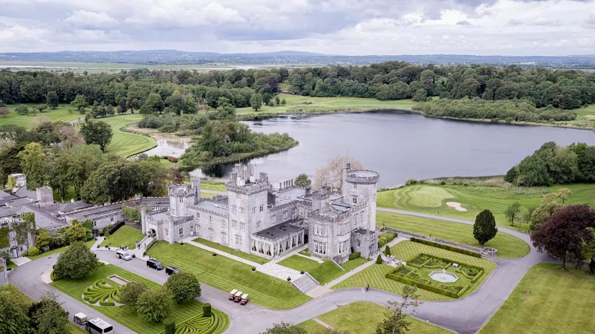 Lake view in Dromoland Castle
