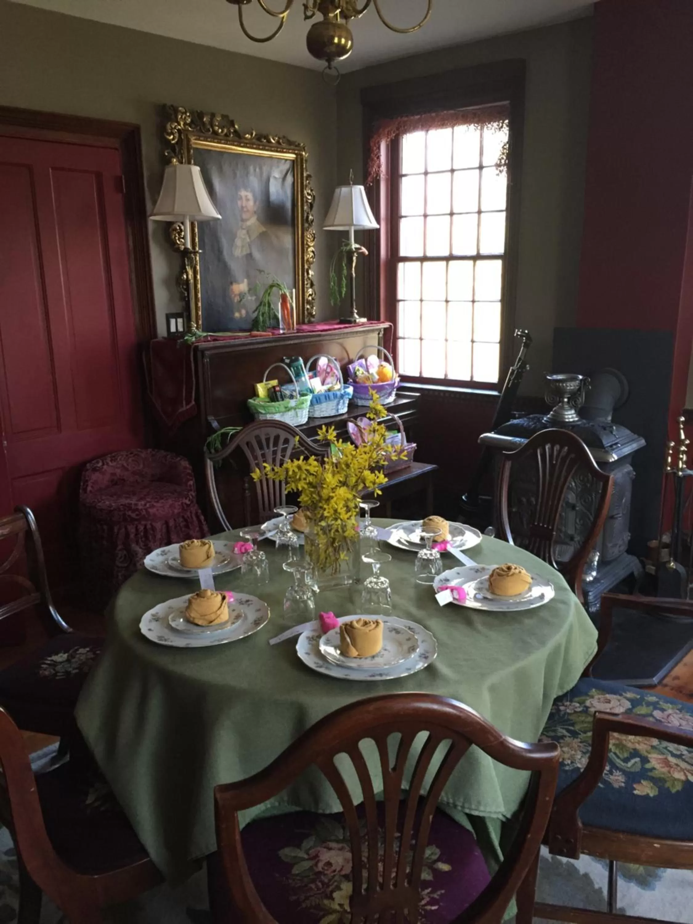 Seating area in Innkeeper's Place B&B