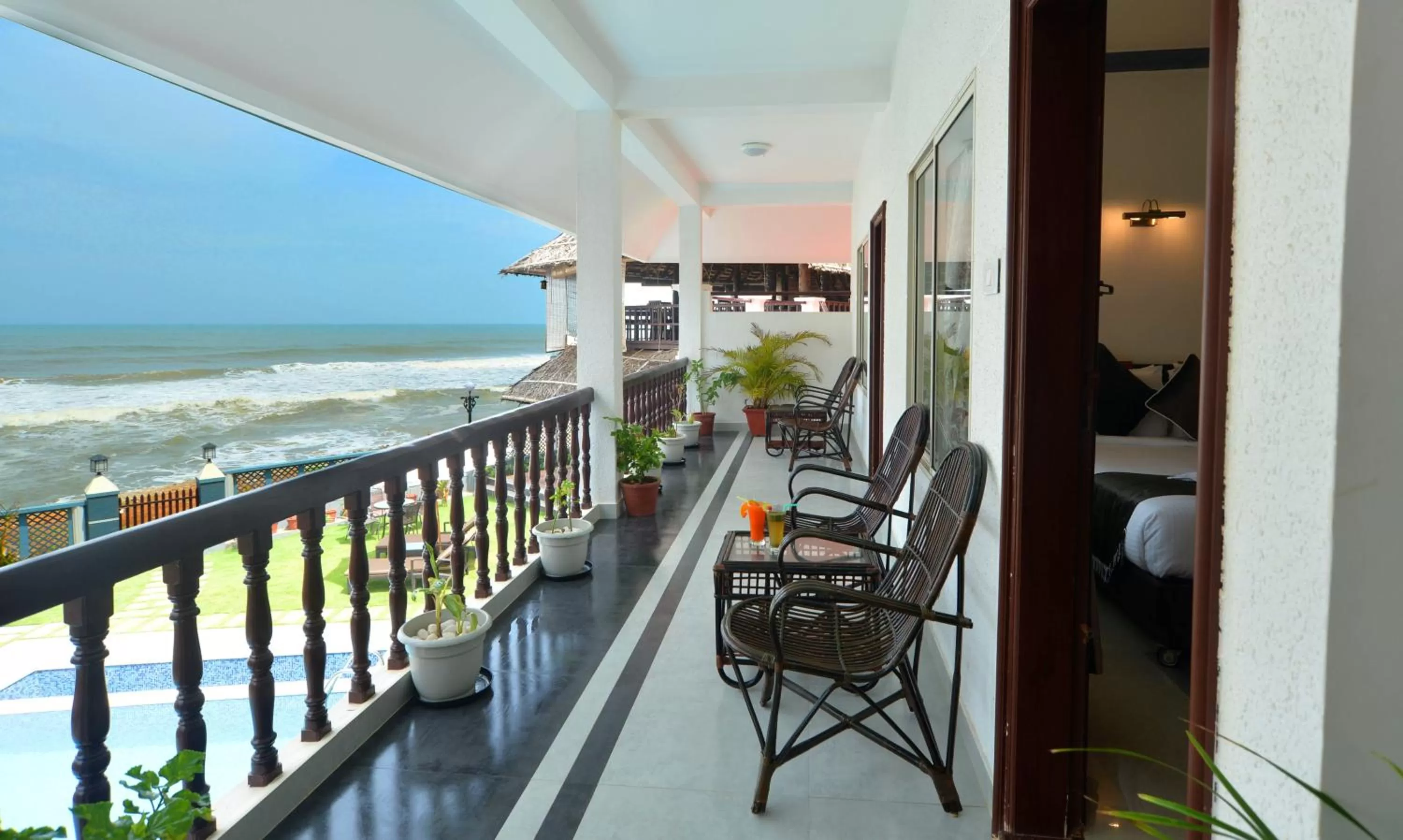 Balcony/Terrace in B'Canti Boutique Beach Resort
