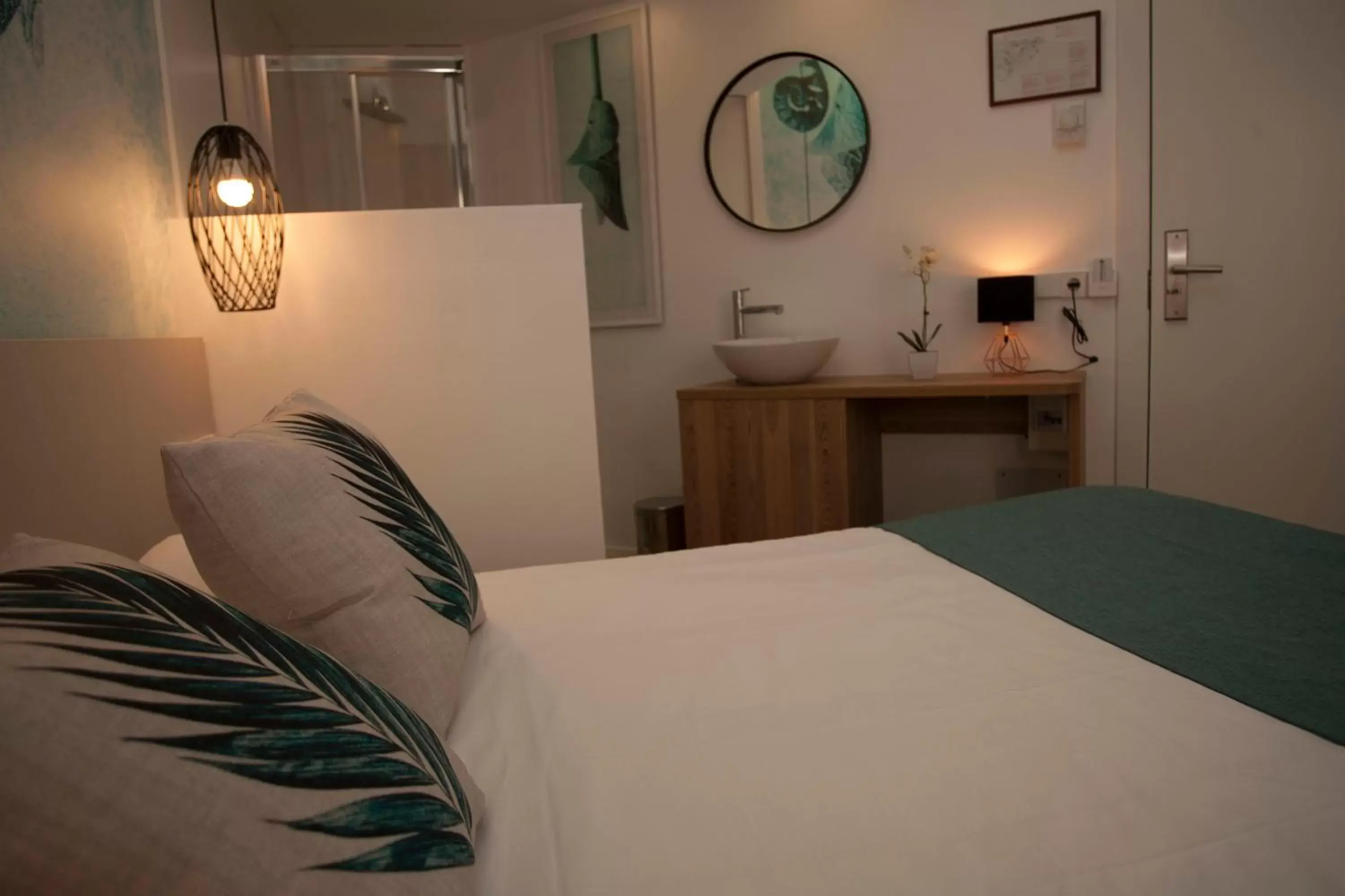 Photo of the whole room, Bed in Hotel Torá Photo of the whole room, Bed in Hotel Torá