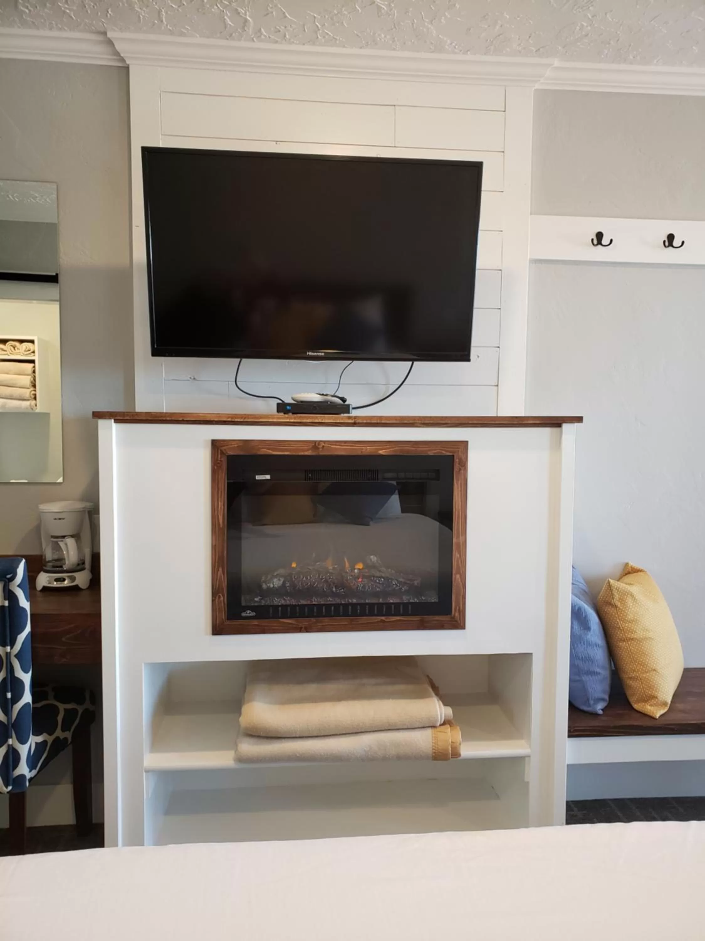 TV and multimedia, TV/Entertainment Center in Flaming Gorge Resort