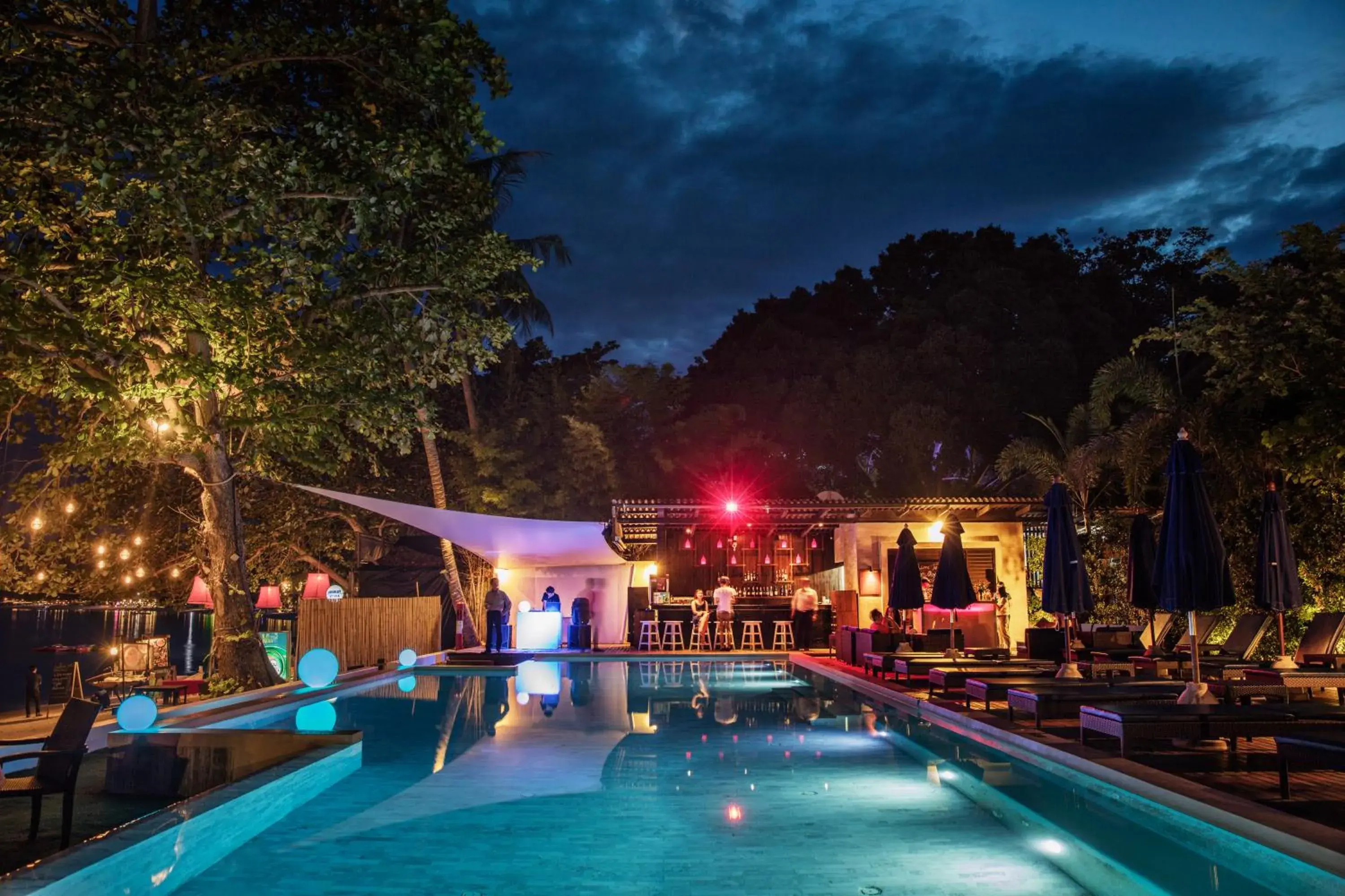 Restaurant/places to eat, Swimming Pool in Chura Samui - SHA Plus Restaurant/places to eat, Swimming Pool in Chura Samui - SHA Plus