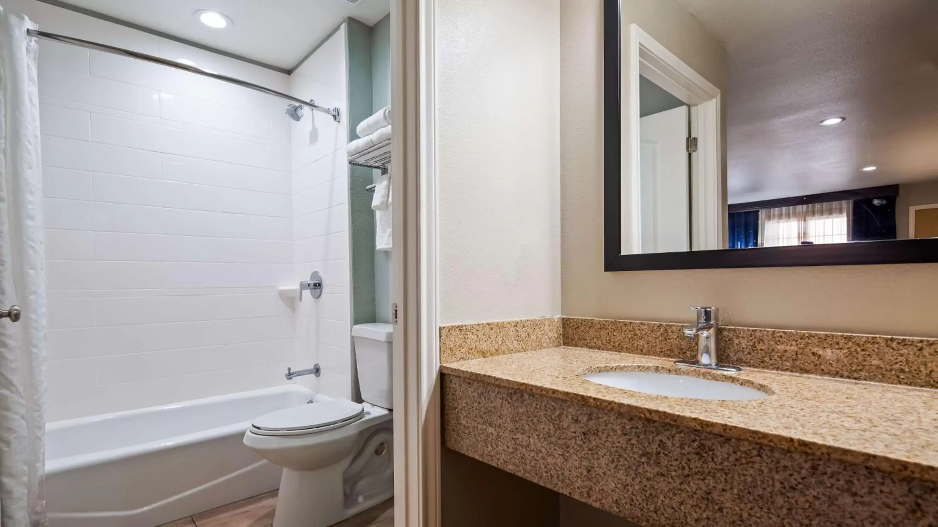 Bathroom in Best Western Port Aransas