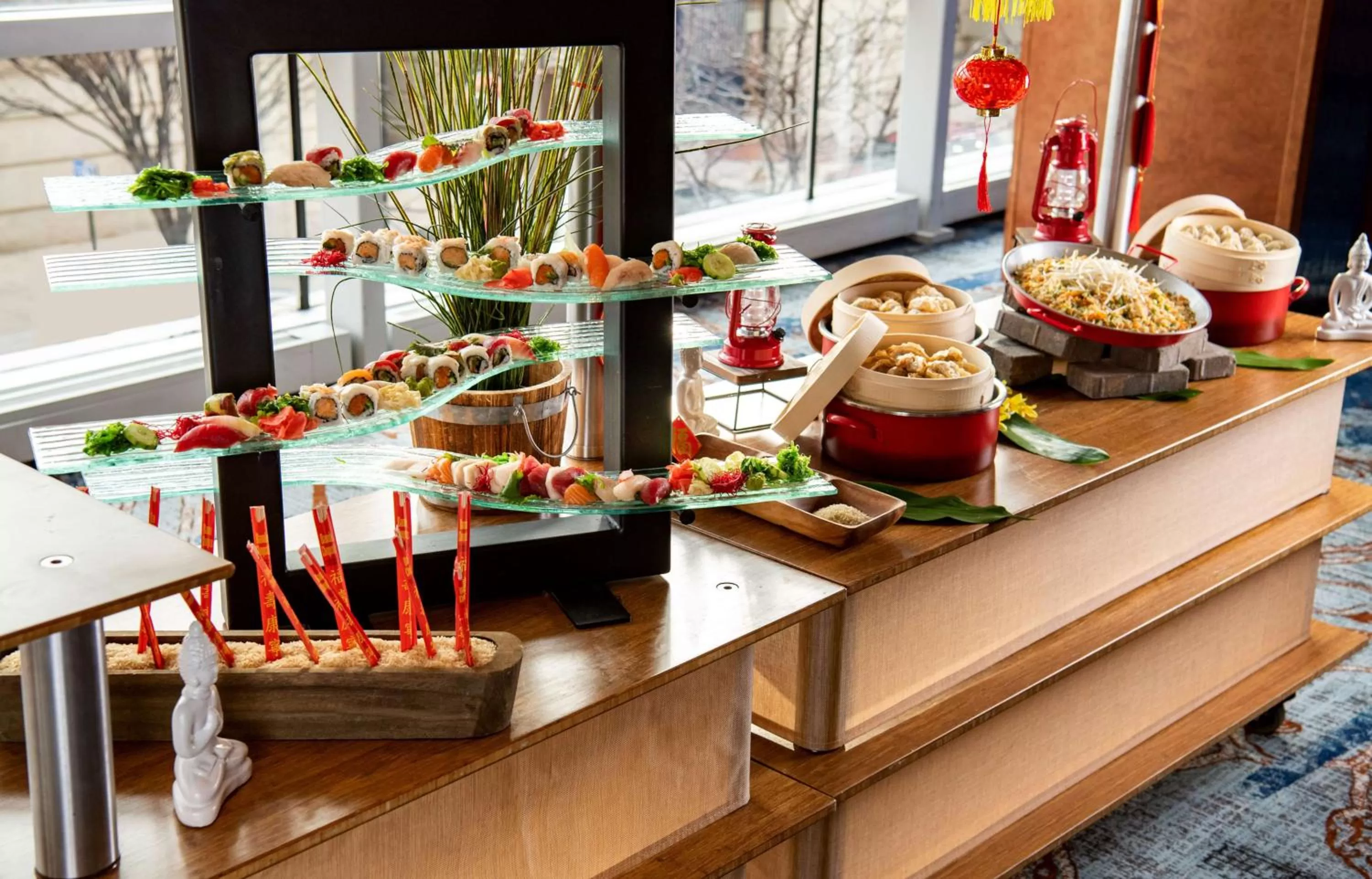 Dining area in Hilton Baltimore Inner Harbor