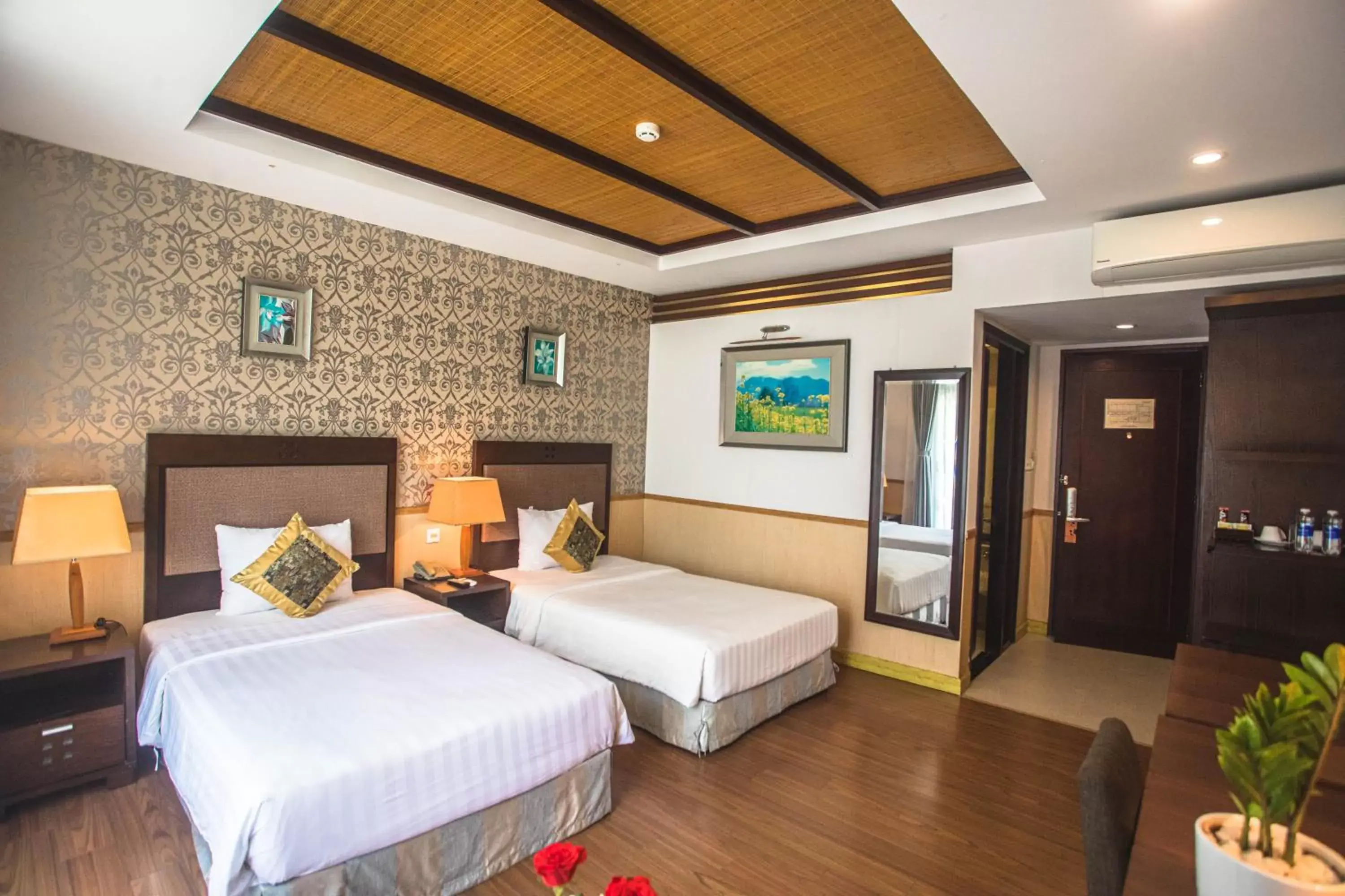Photo of the whole room, Bed in Seaside Resort Vung Tau