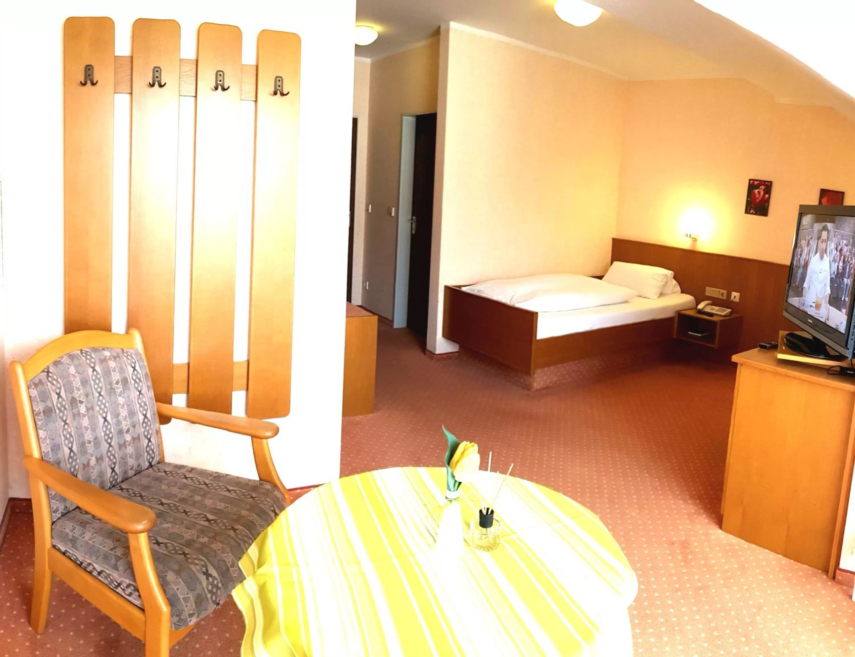 TV and multimedia, Bed in Kurhotel Anders