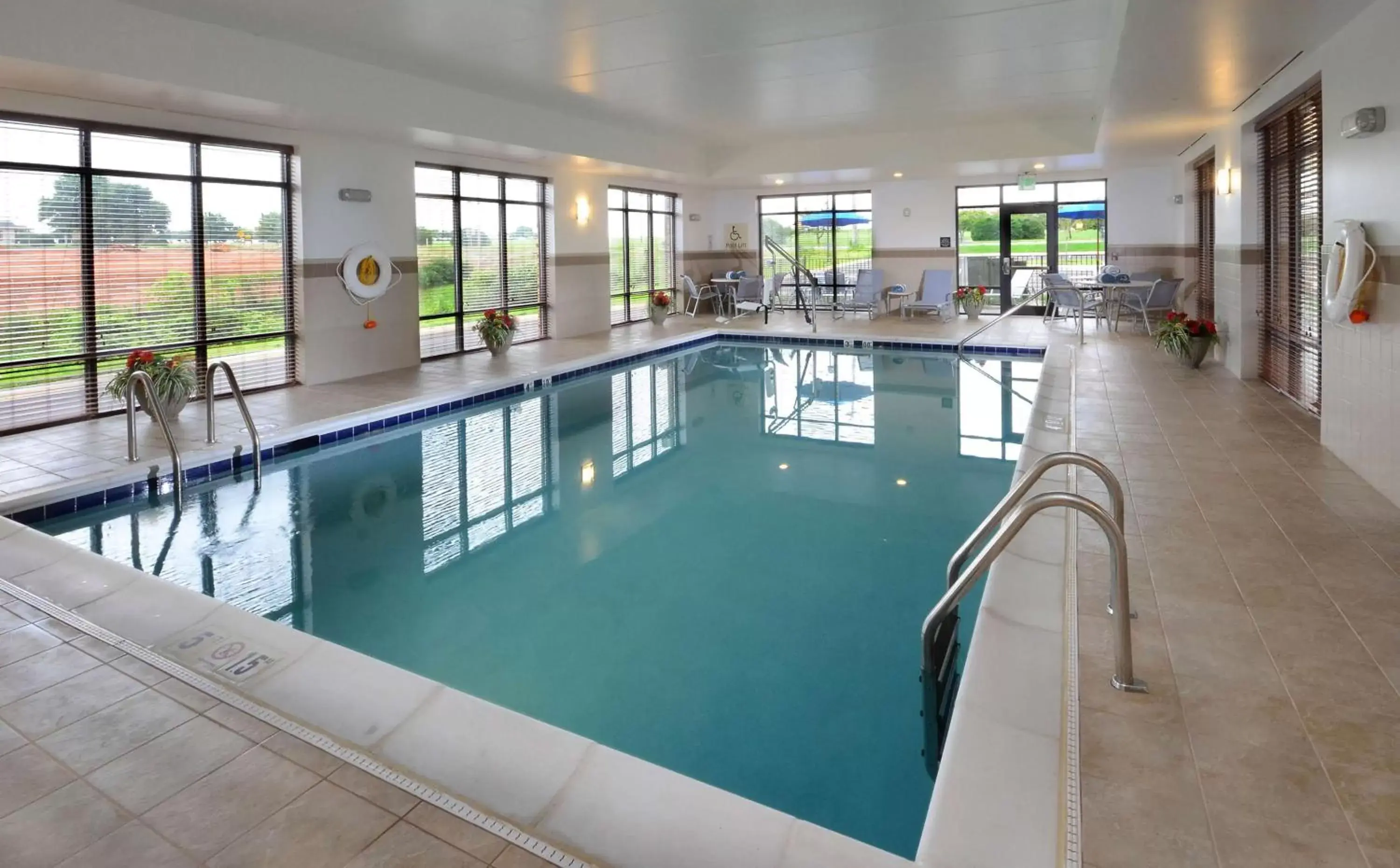 Pool view, Swimming Pool in Hampton Inn and Suites Lynchburg