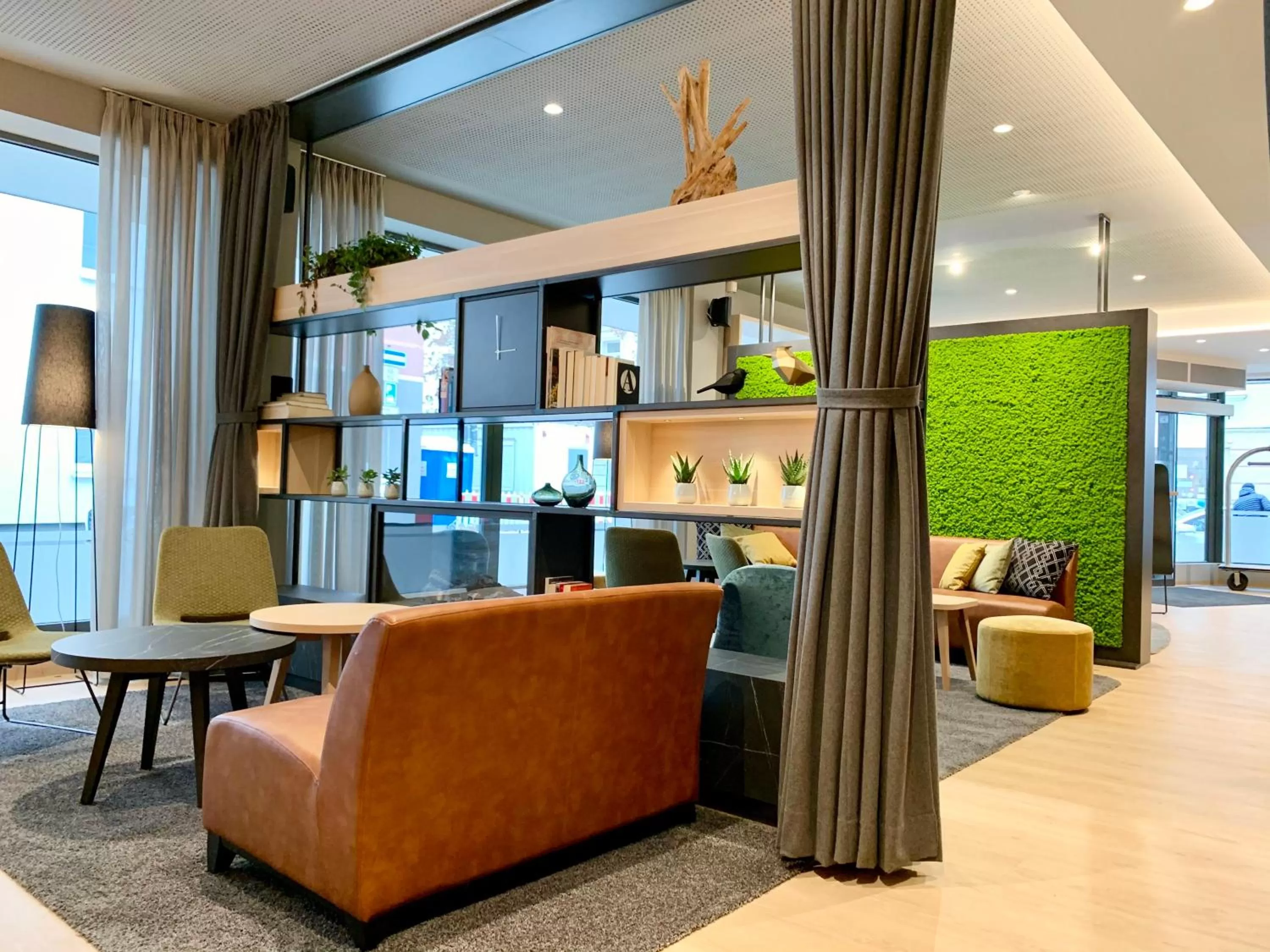 Lounge or bar in zeitwohnhaus SUITE-HOTEL & SERVICED APARTMENTS