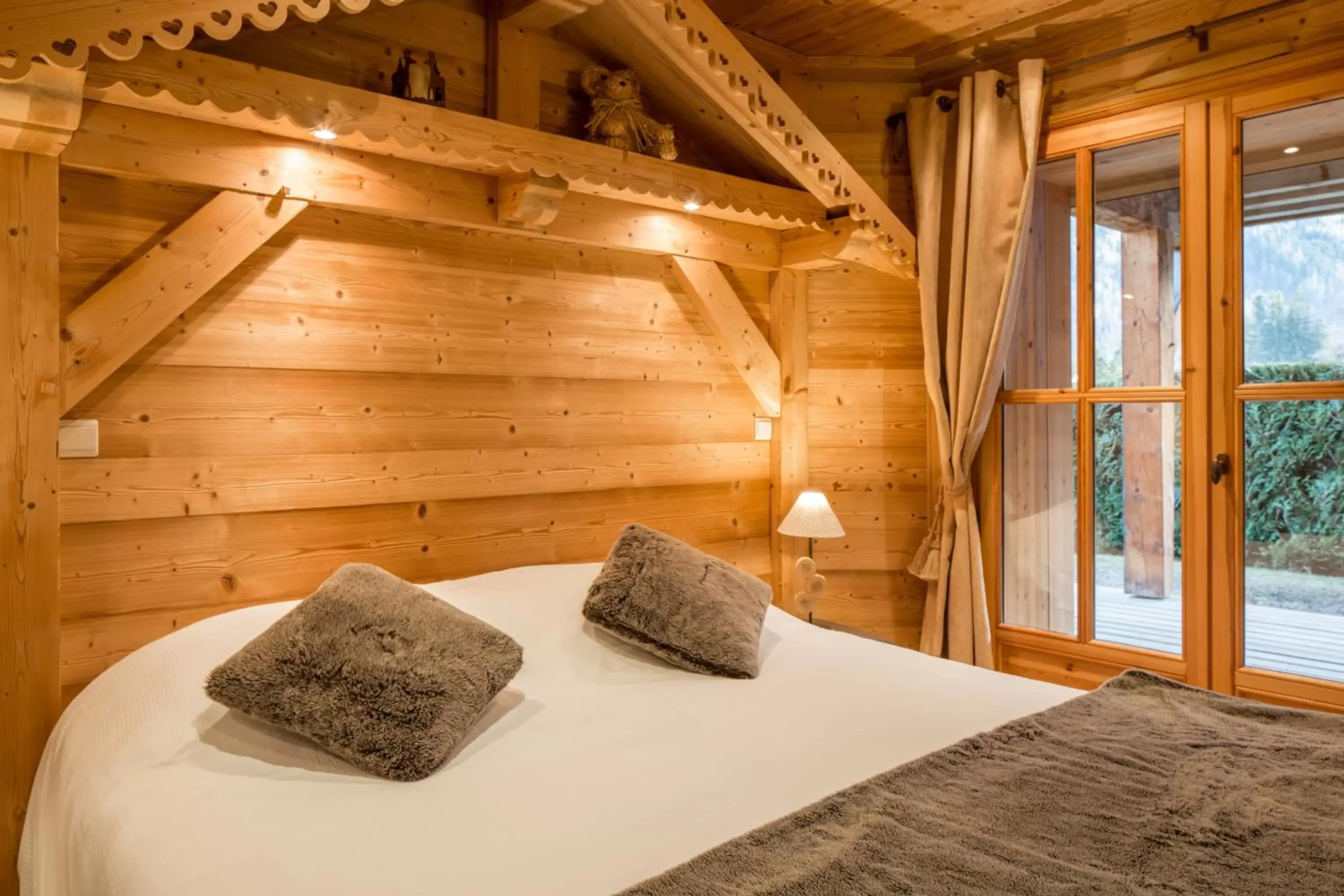 Bedroom, Bed in Hôtel Le Labrador