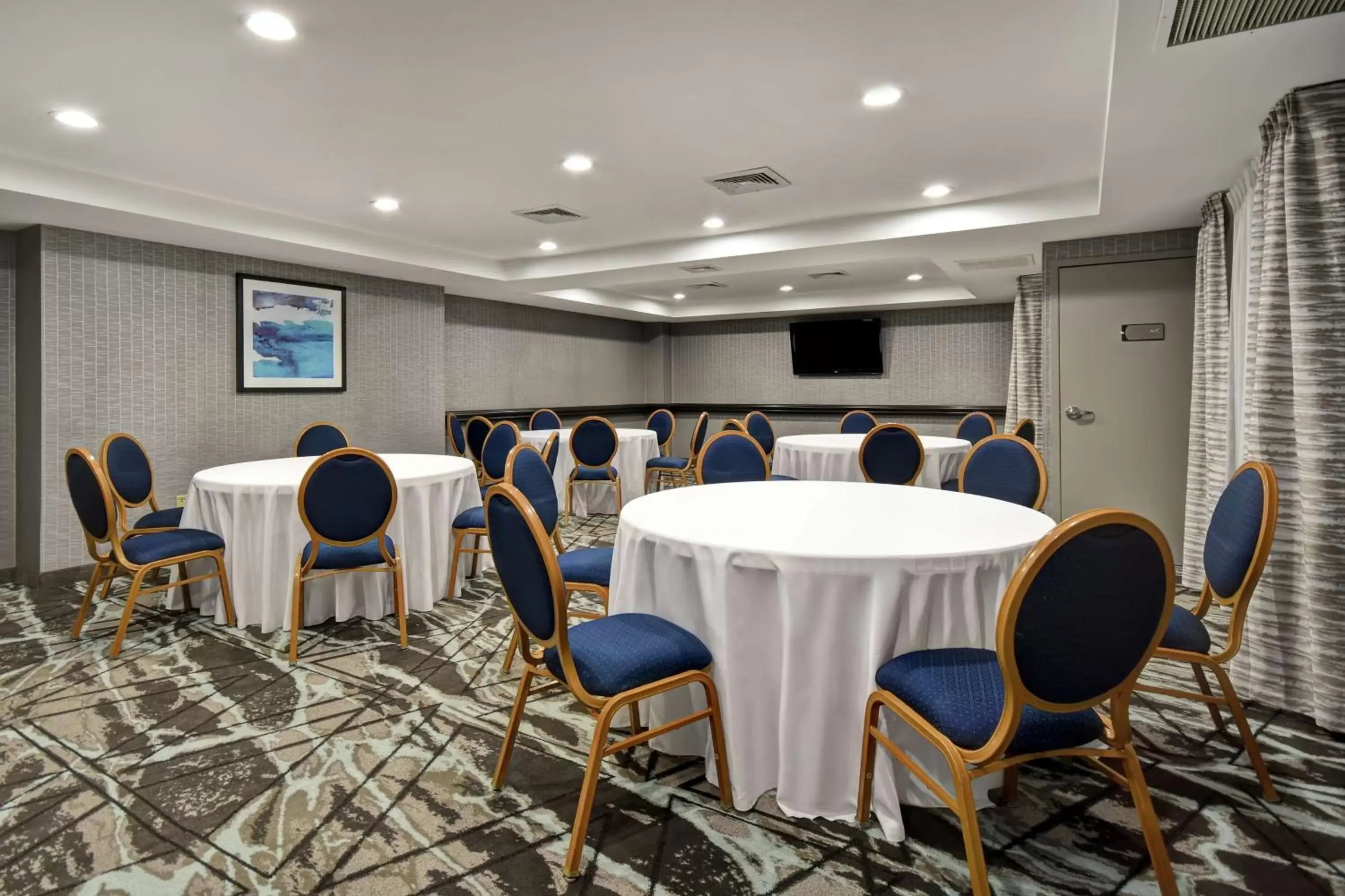 Meeting/conference room in Homewood Suites by Hilton Edgewater-NYC Area