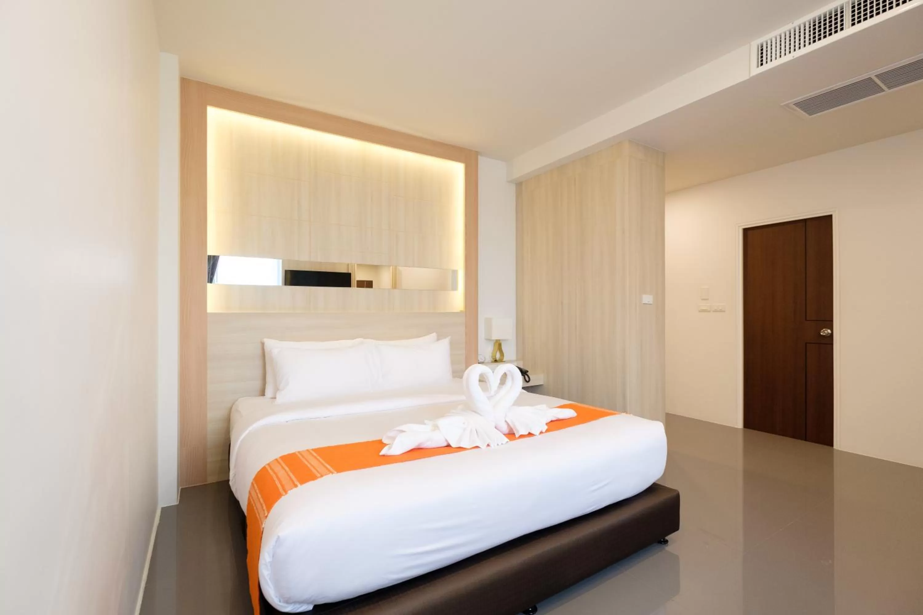 Bed in Monte Maesot hotel