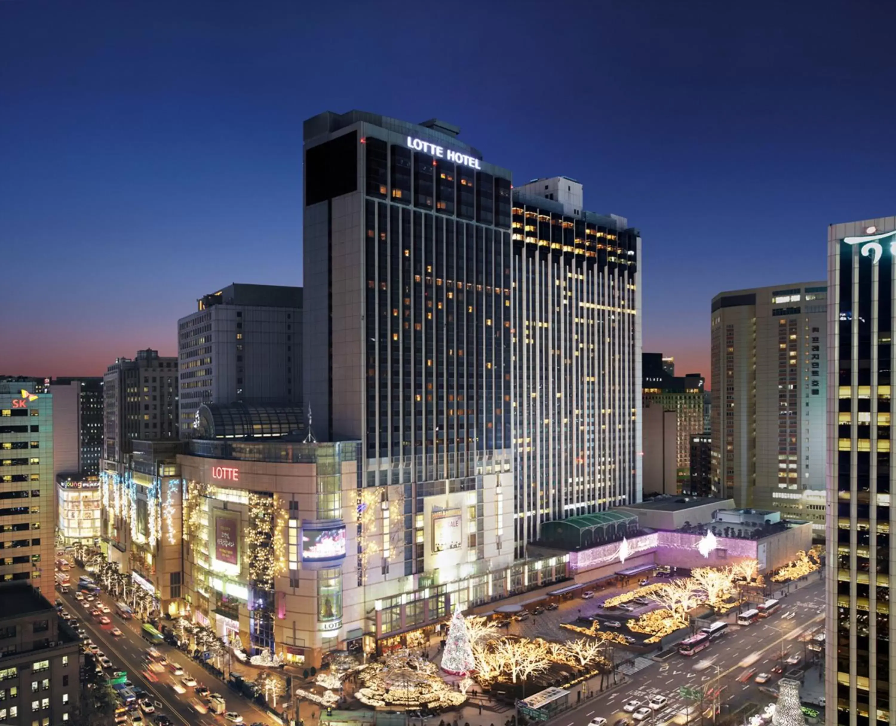 Facade/entrance in Lotte Hotel Seoul