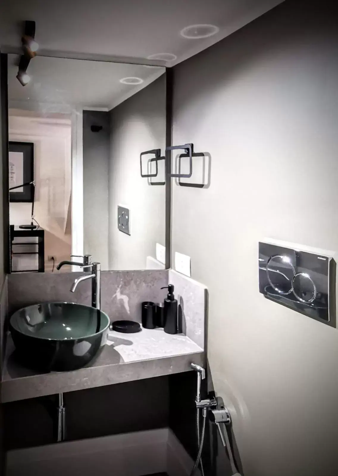Bathroom in Salotto Borbonico