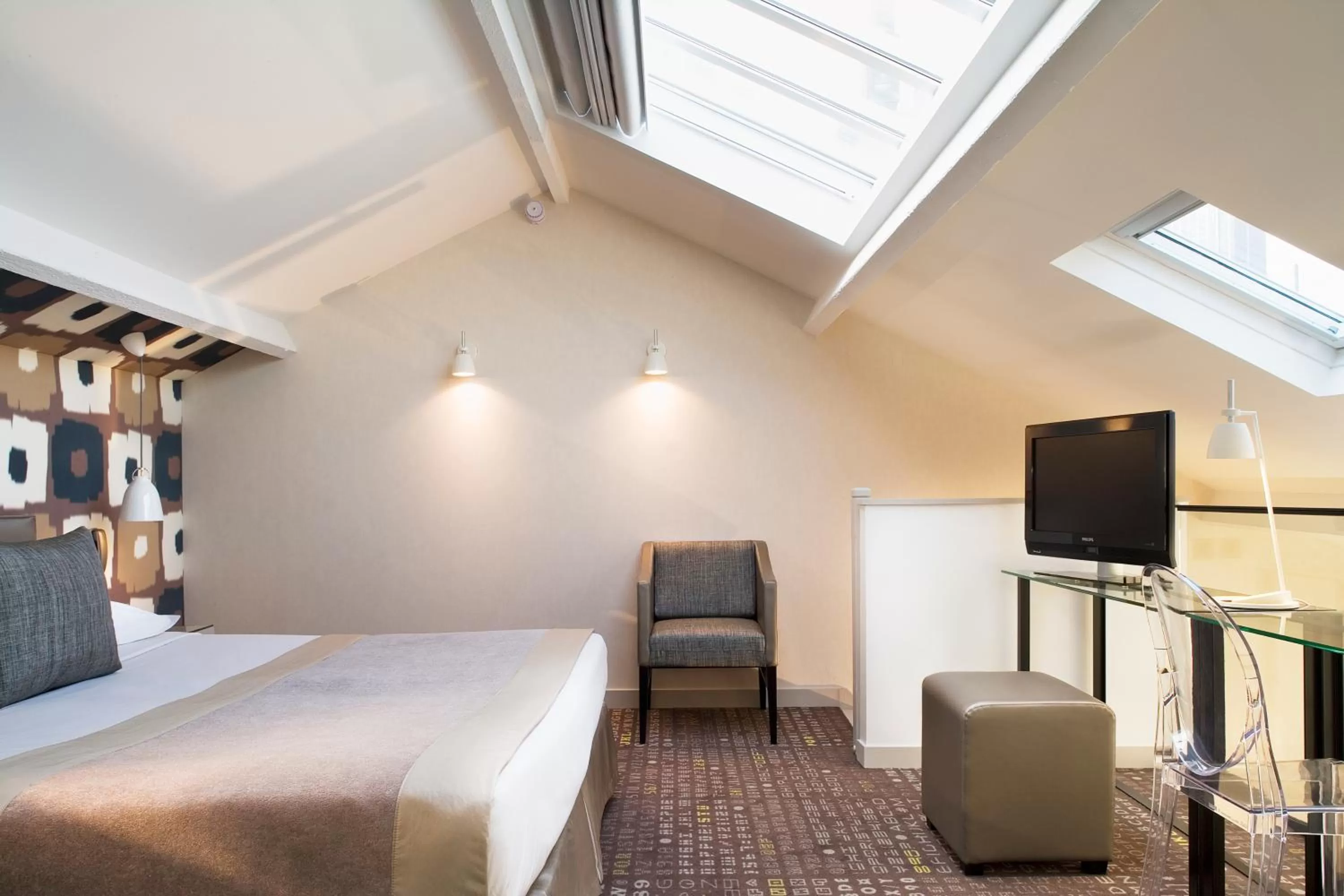 Photo of the whole room, Bed in Hôtel A La Villa des Artistes