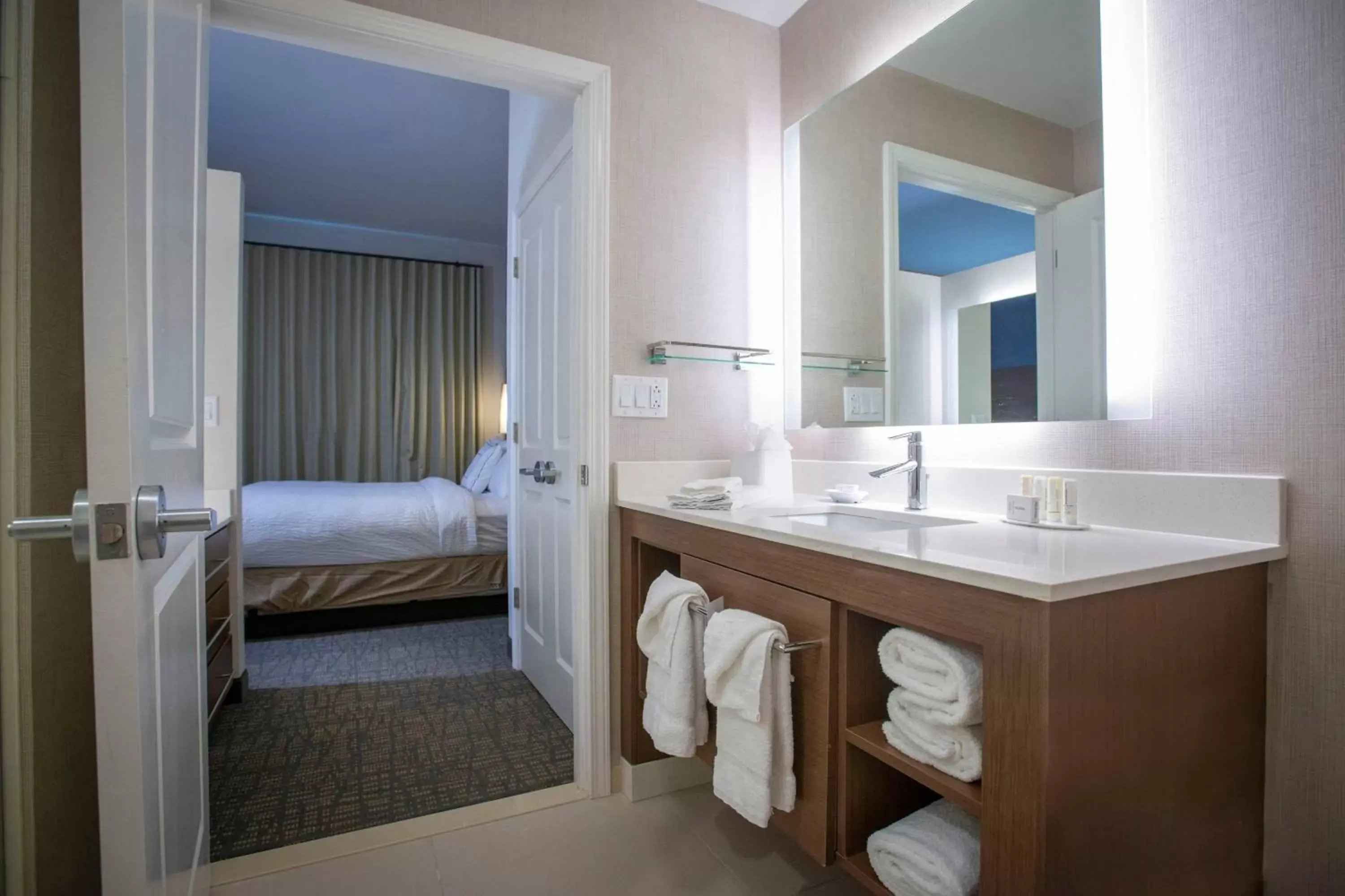 Photo of the whole room, Bathroom in Residence Inn by Marriott Pensacola Airport/Medical Center