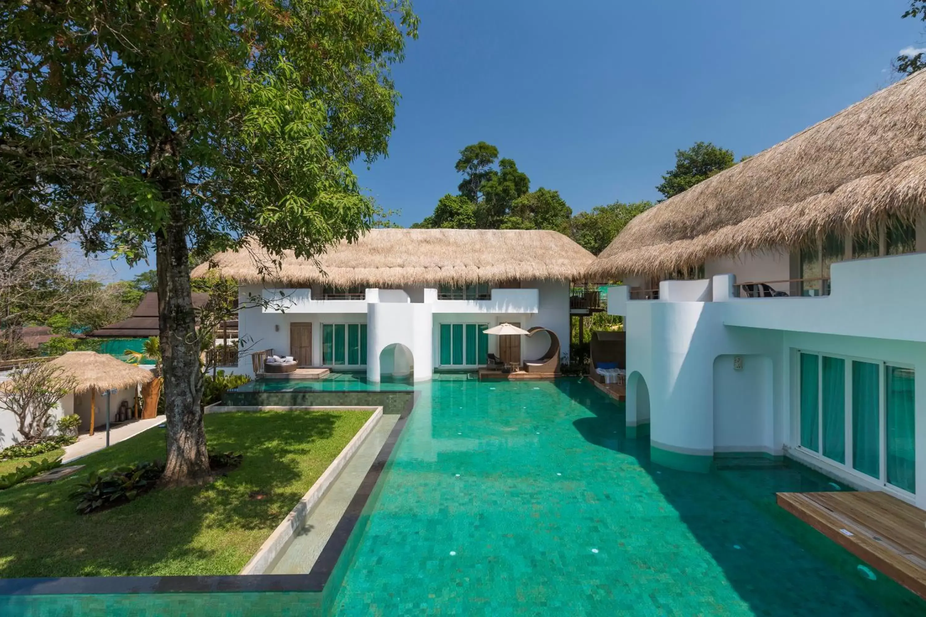 Property building in Eden Beach Khaolak Resort & Spa Property building in Eden Beach Khaolak Resort & Spa