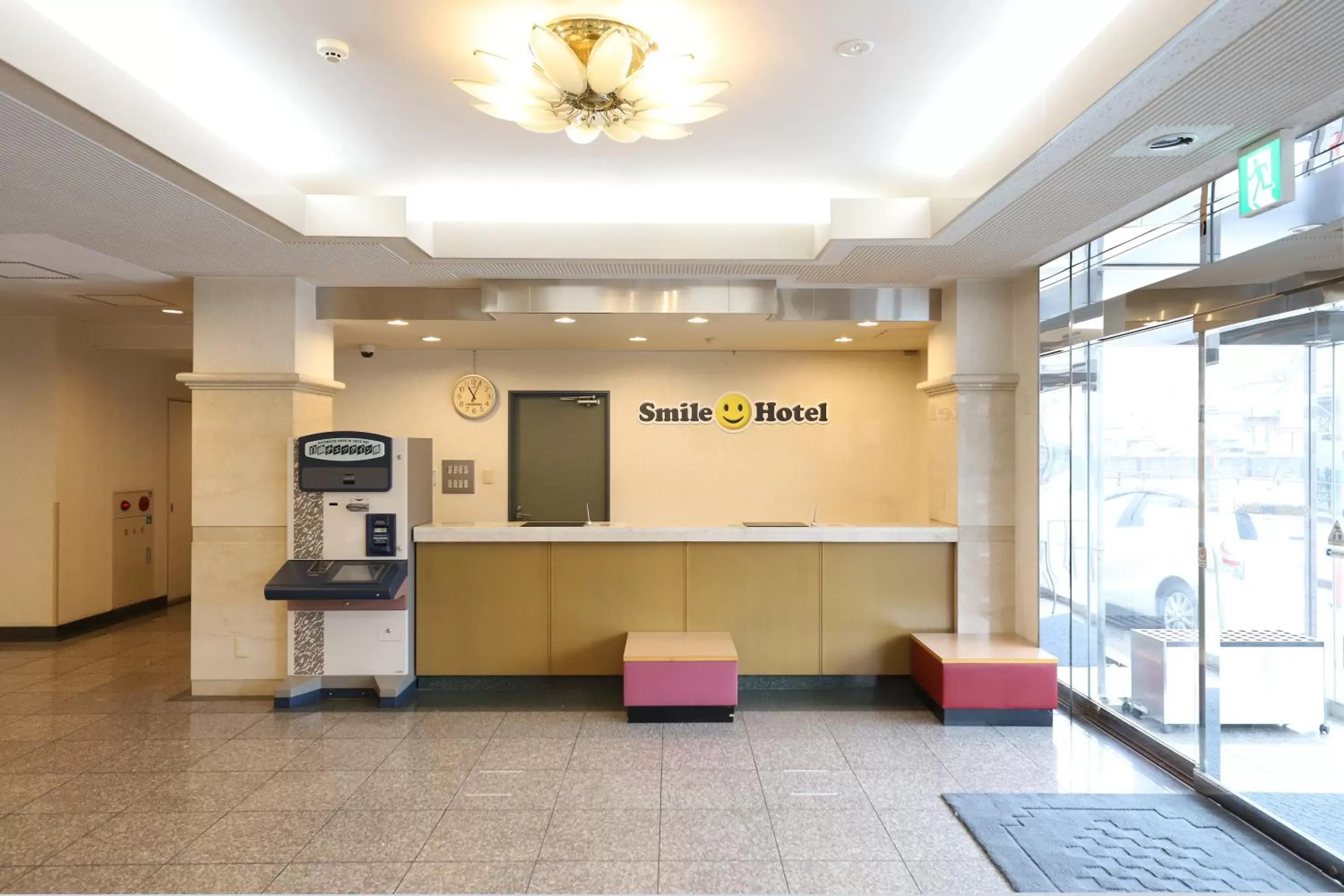 Lobby/Reception in Smile Hotel Takaoka Ekimae