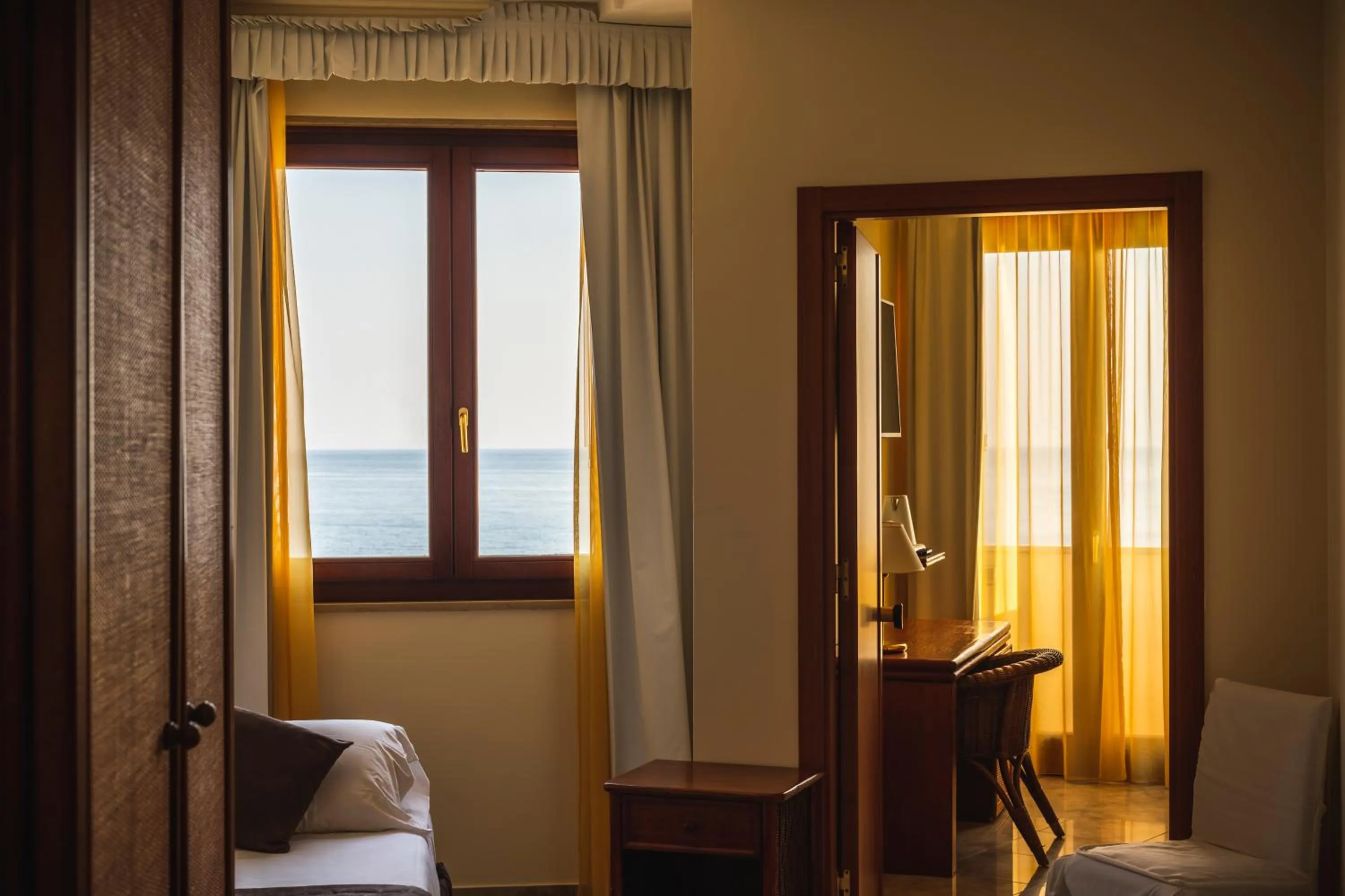 Photo of the whole room in Apulia Hotel Taranto Ara Solis