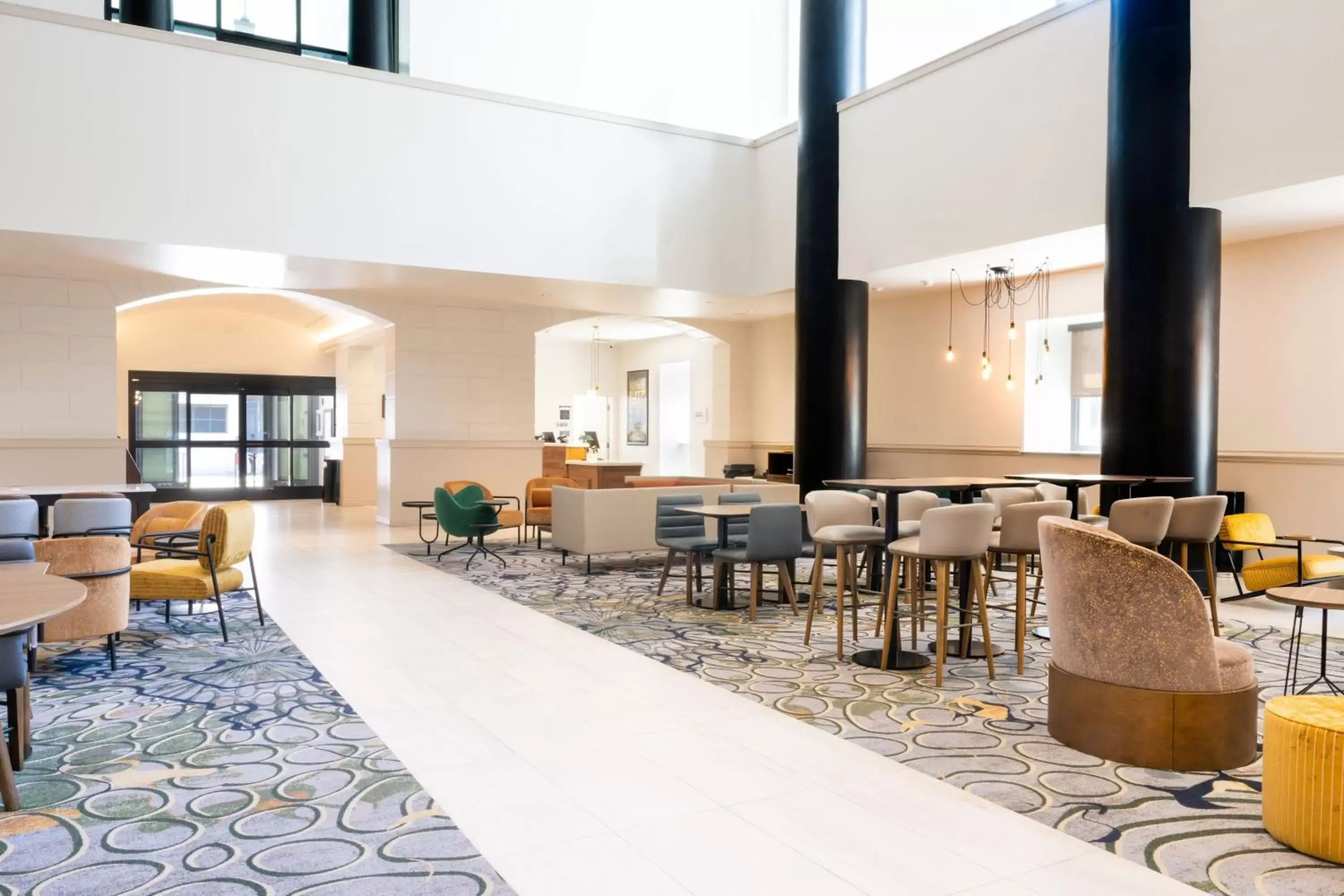 Lobby or reception, Restaurant/Places to Eat in SpringHill Suites by Marriott Baltimore Downtown Convention Center Area