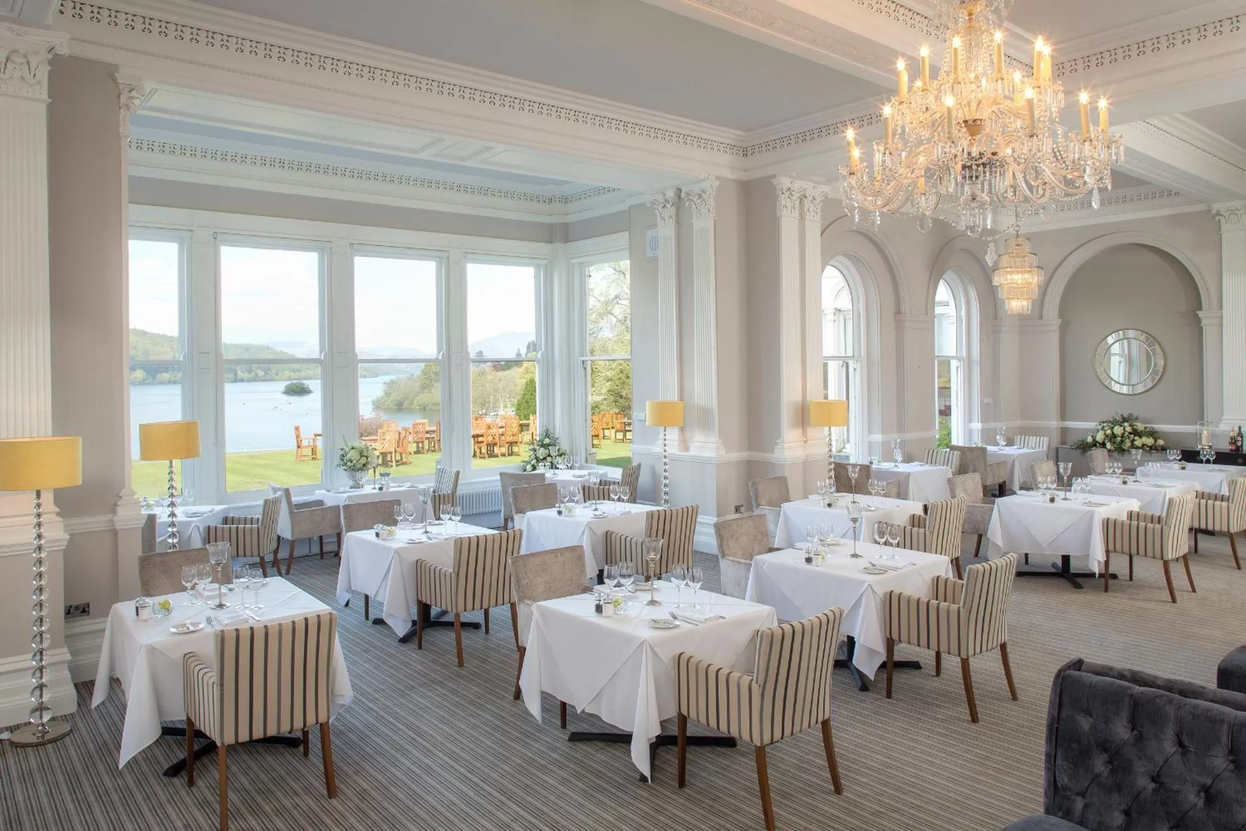 Restaurant/places to eat in The Belsfield Hotel