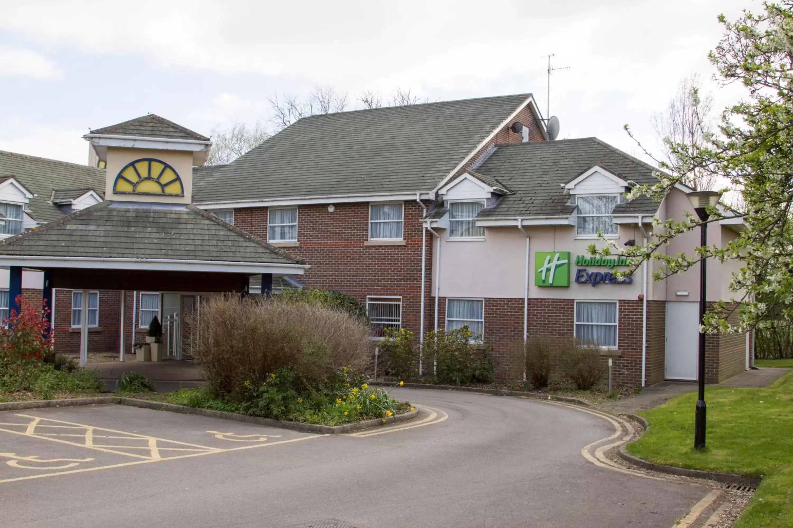 Property Building in Holiday Inn Express York, an IHG Hotel