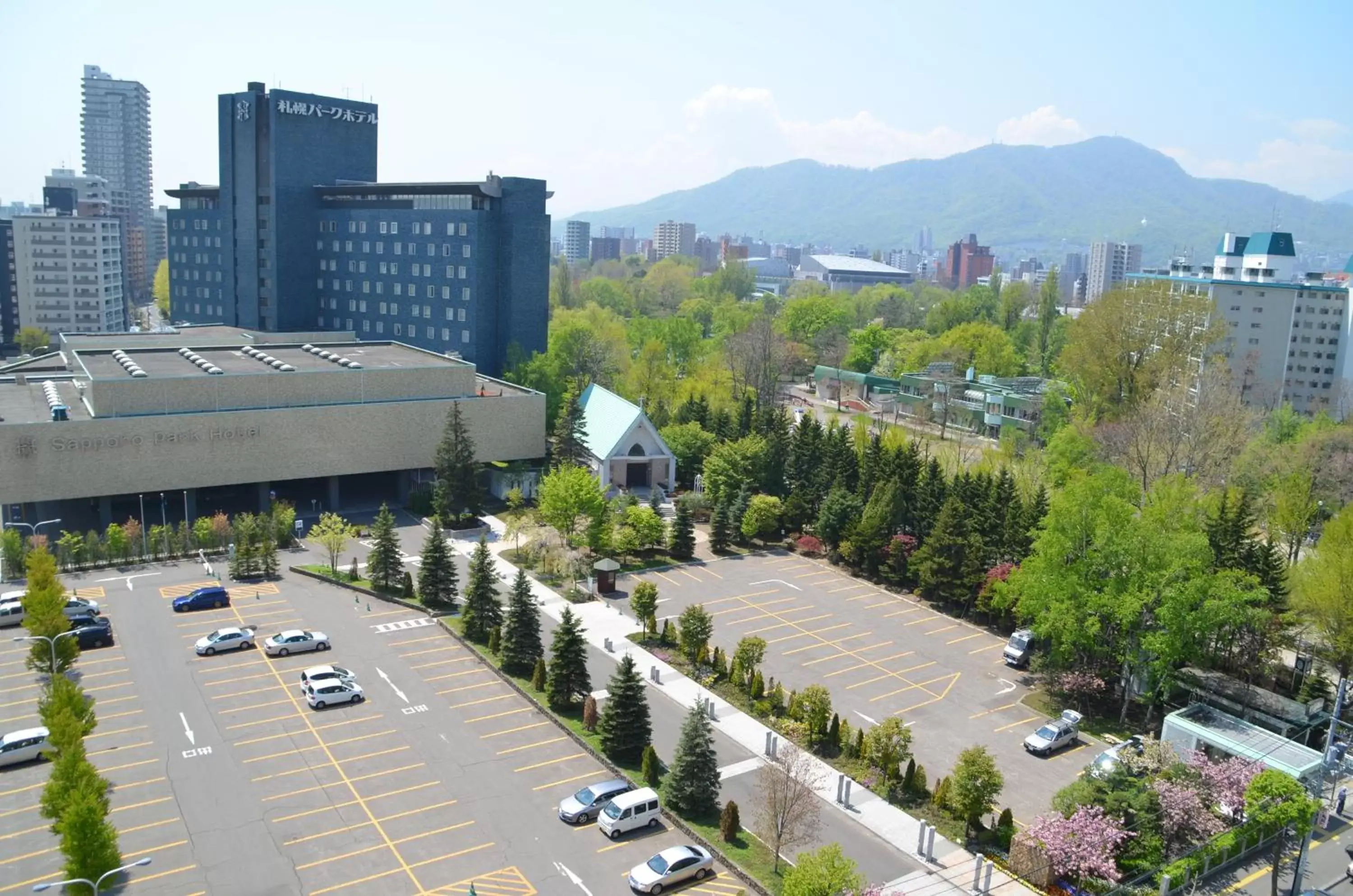 Parking in Sapporo Park Hotel