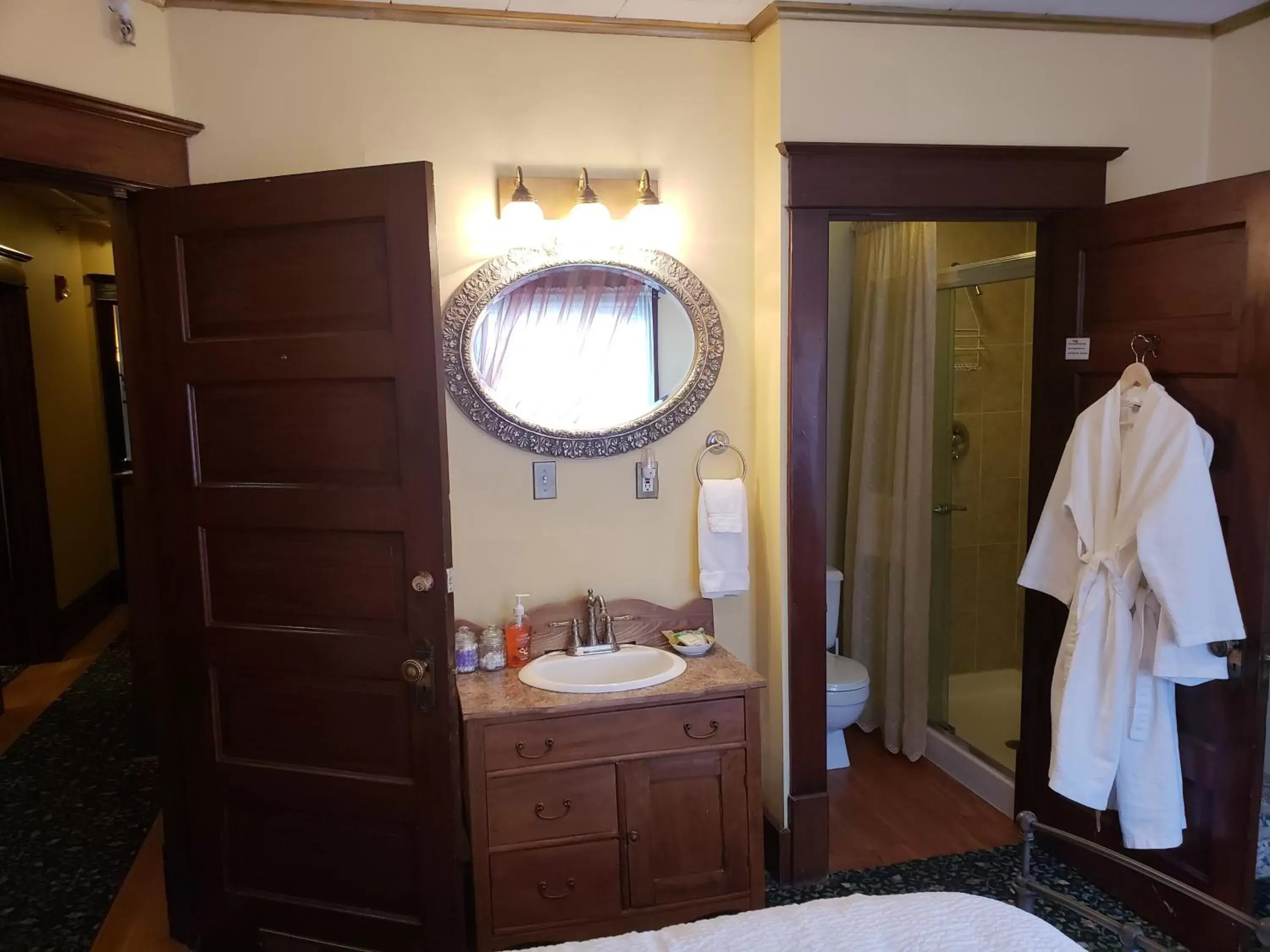 Bathroom in Greenbriar Inn