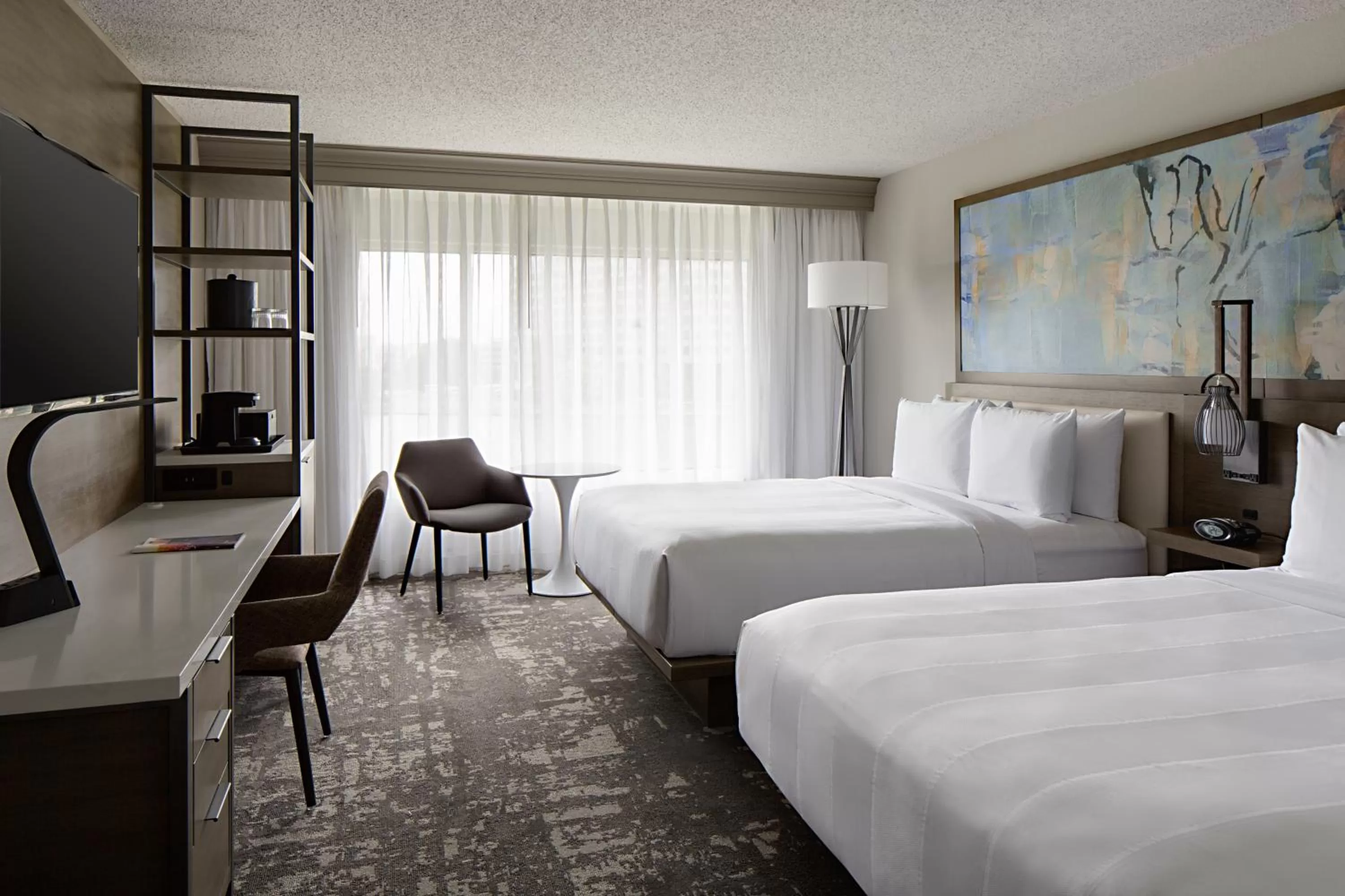 Photo of the whole room, Bed in Marriott Dallas Las Colinas