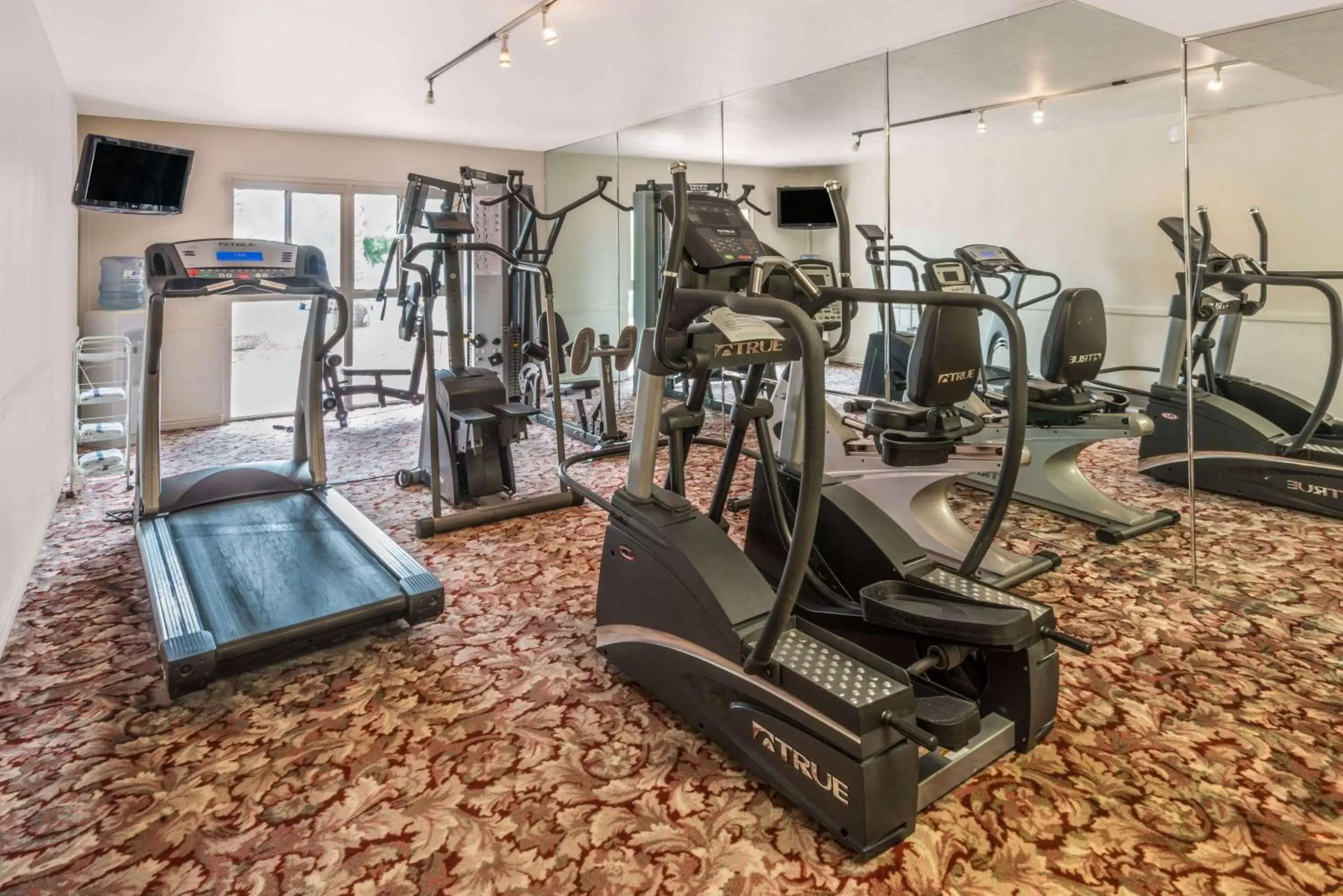 Fitness centre/facilities, Fitness Center/Facilities in Ramada by Wyndham Las Cruces Hotel & Conference Center