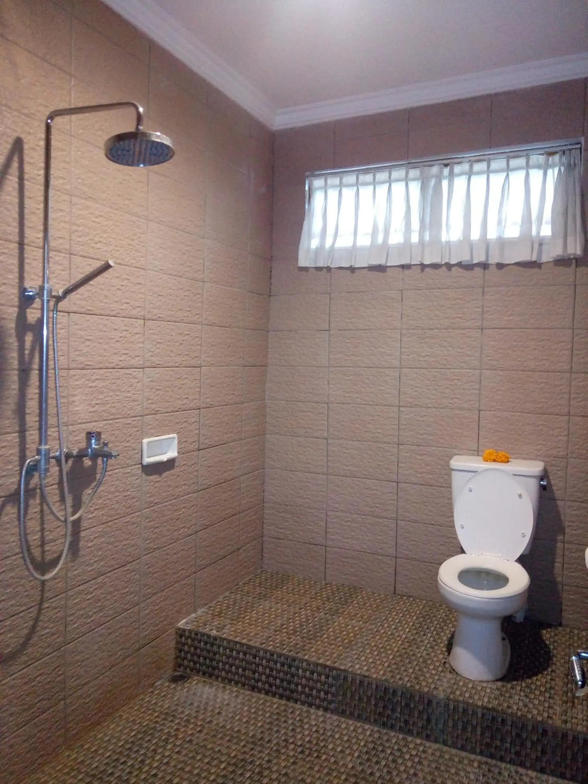 Bathroom in Kun Kun Guest House