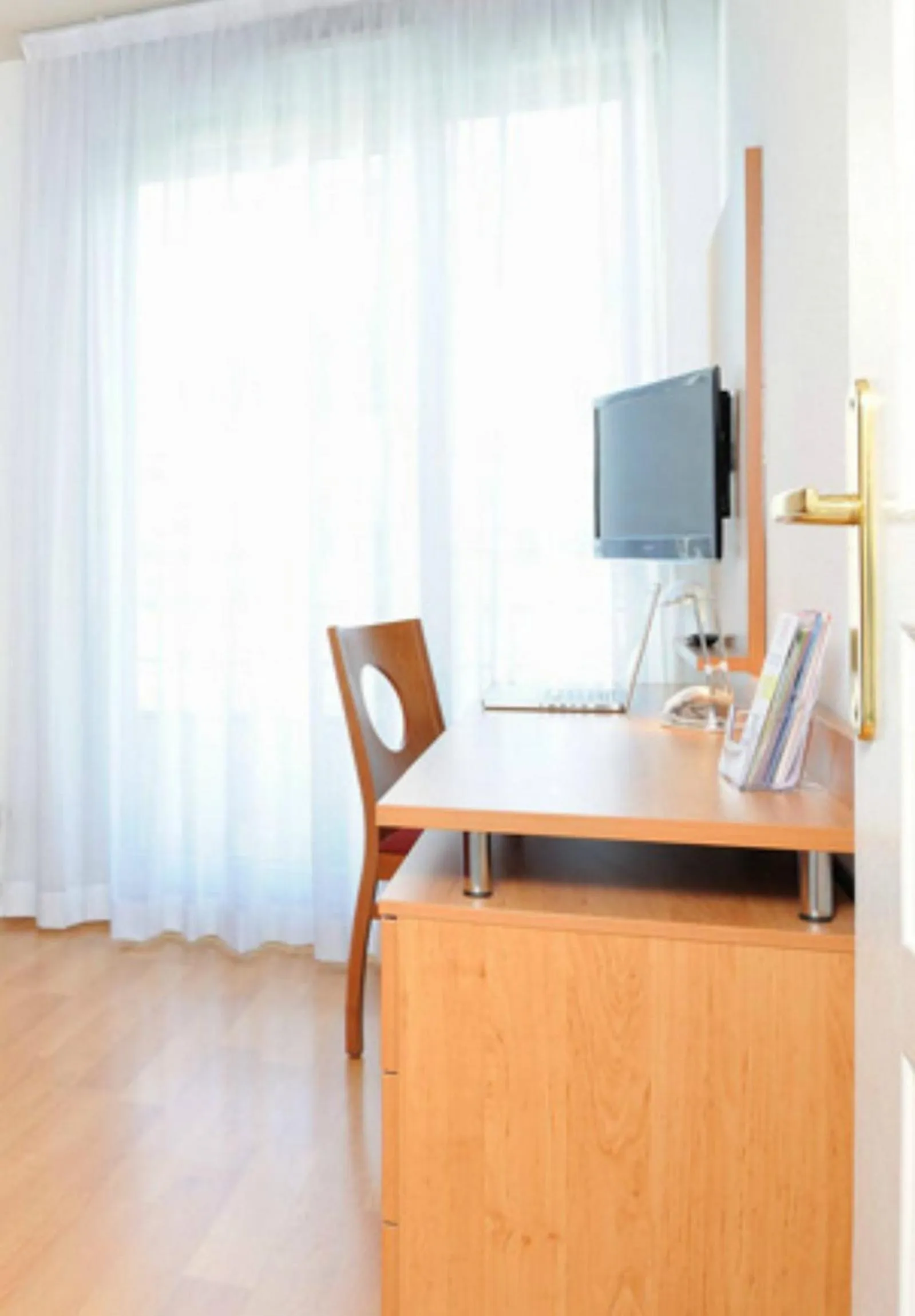 TV and multimedia in Séjours & Affaires Lyon Park Lane