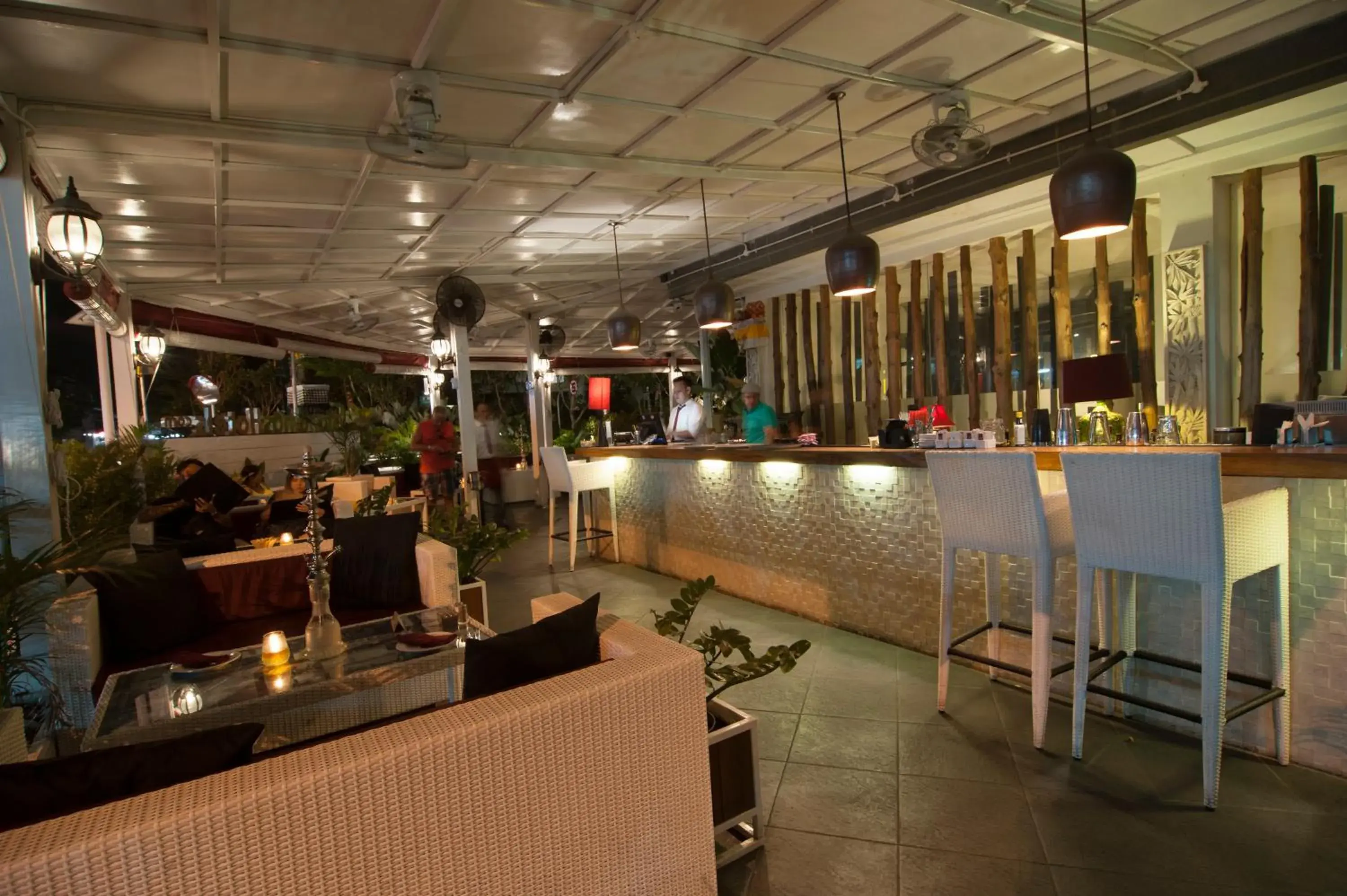 Restaurant/places to eat, Lounge/Bar in Grandmas Plus Hotel Legian