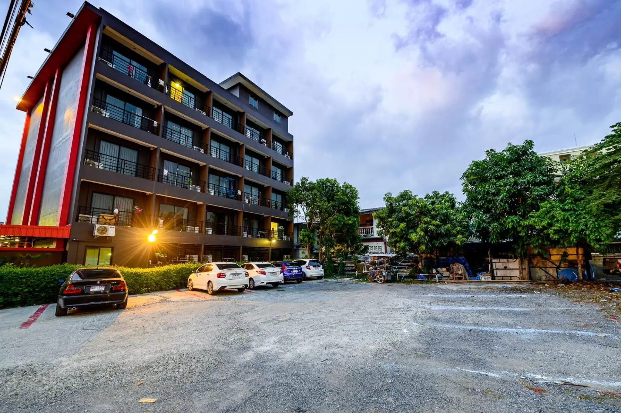 Property building in PP@Hotel Rangsit Property building in PP@Hotel Rangsit