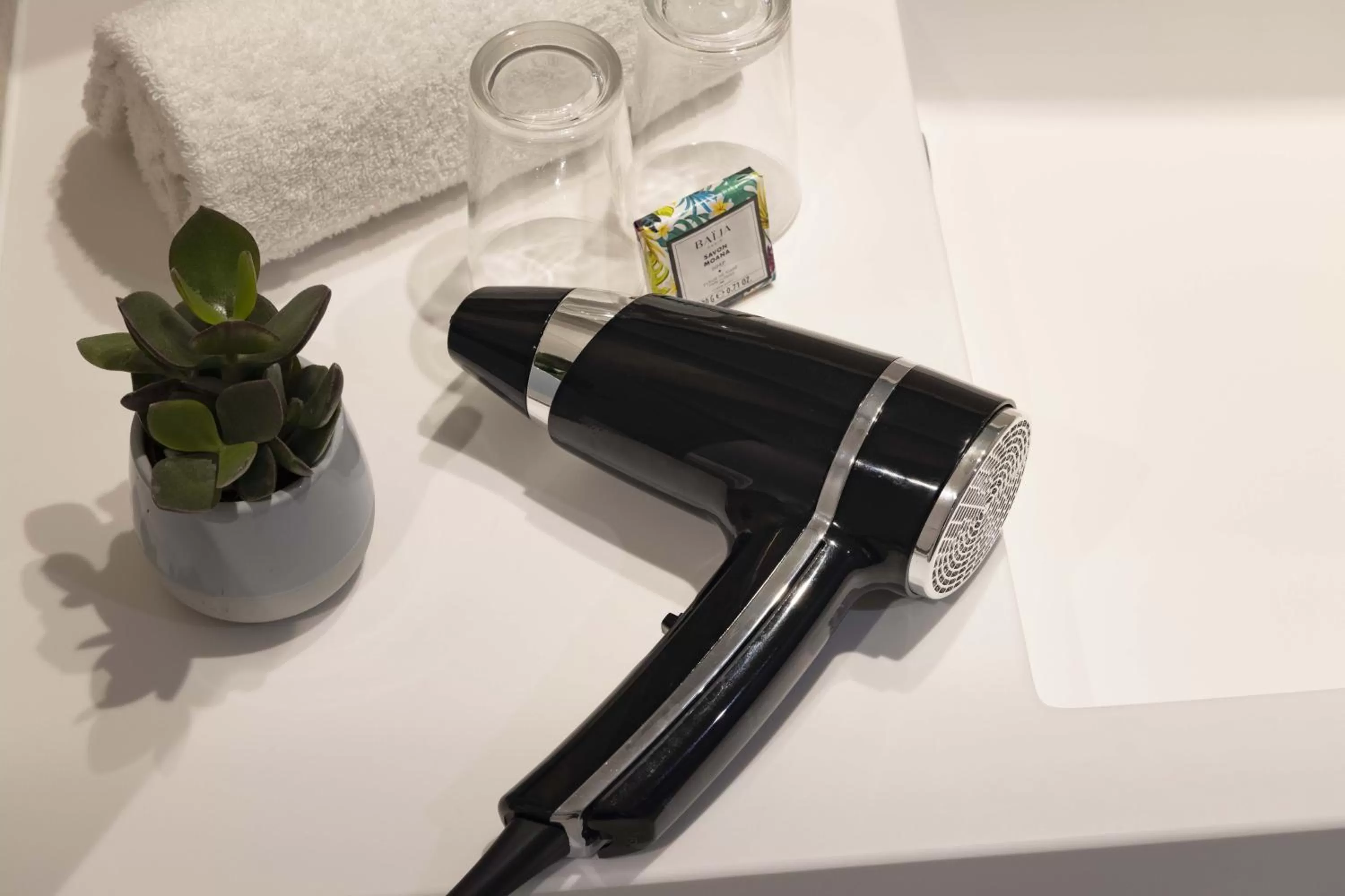 heating in Hotel Paris Louis Blanc