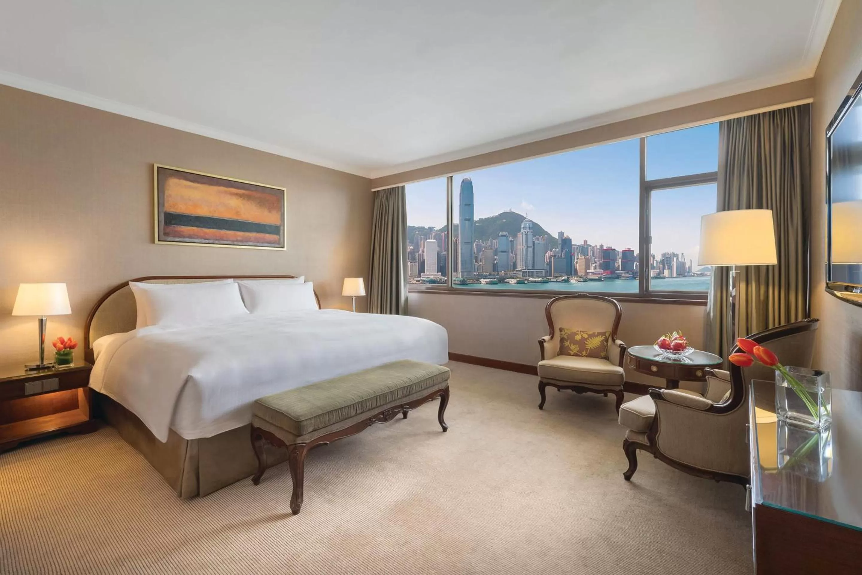 Bedroom, Bed in Marco Polo Hongkong Hotel