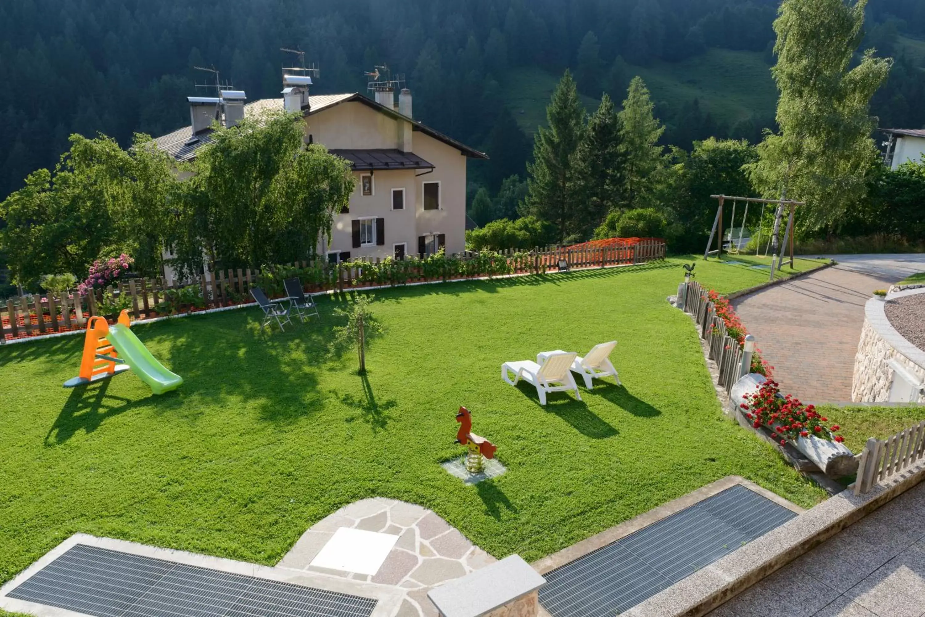 Garden view in FORESTO - holiday apartments