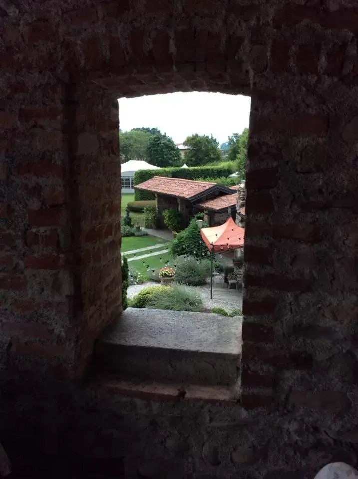 Garden in Castello di Cernusco Lombardone