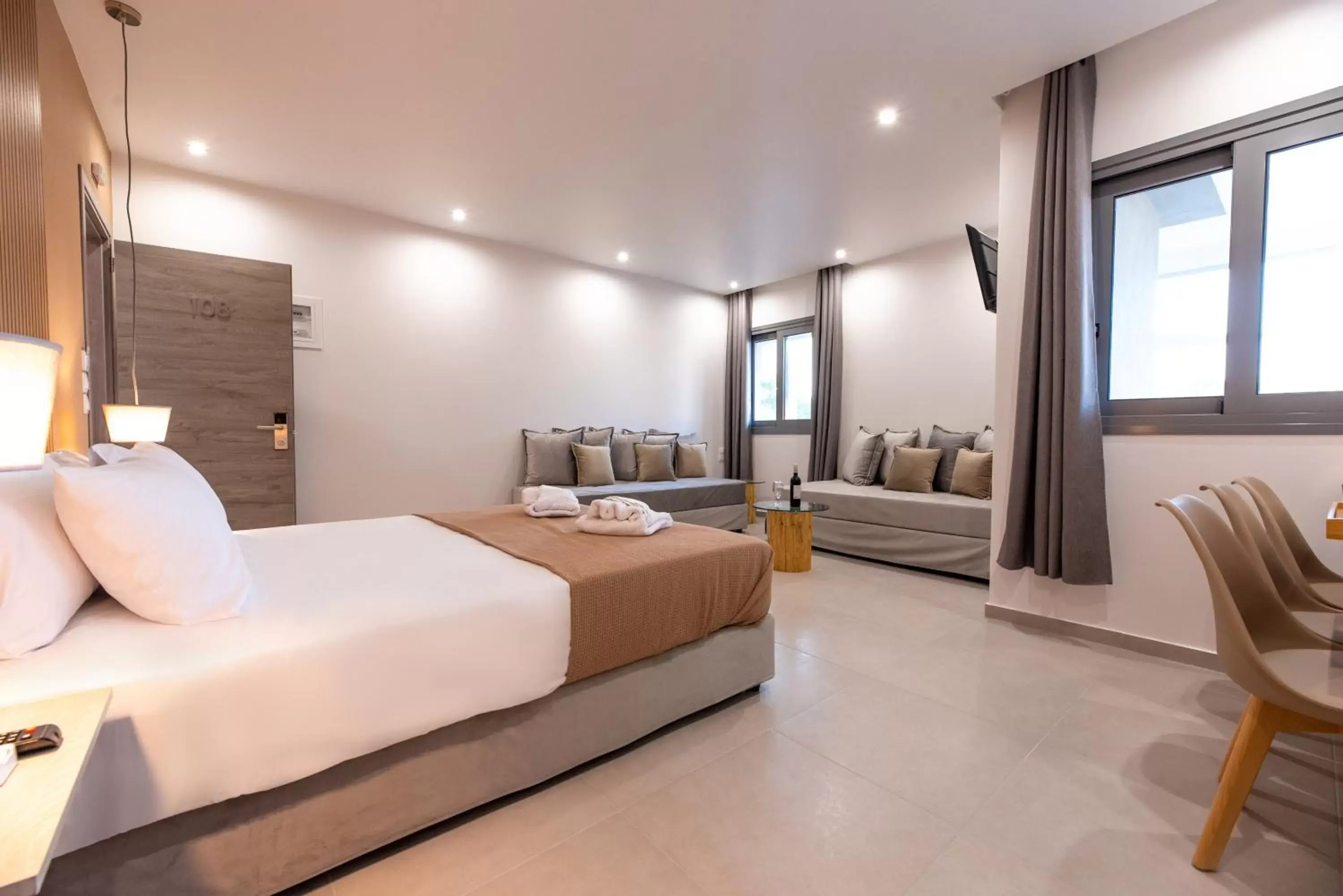 Property building, Bed in Airscape Hotel Free Shuttle From Athen's Airport