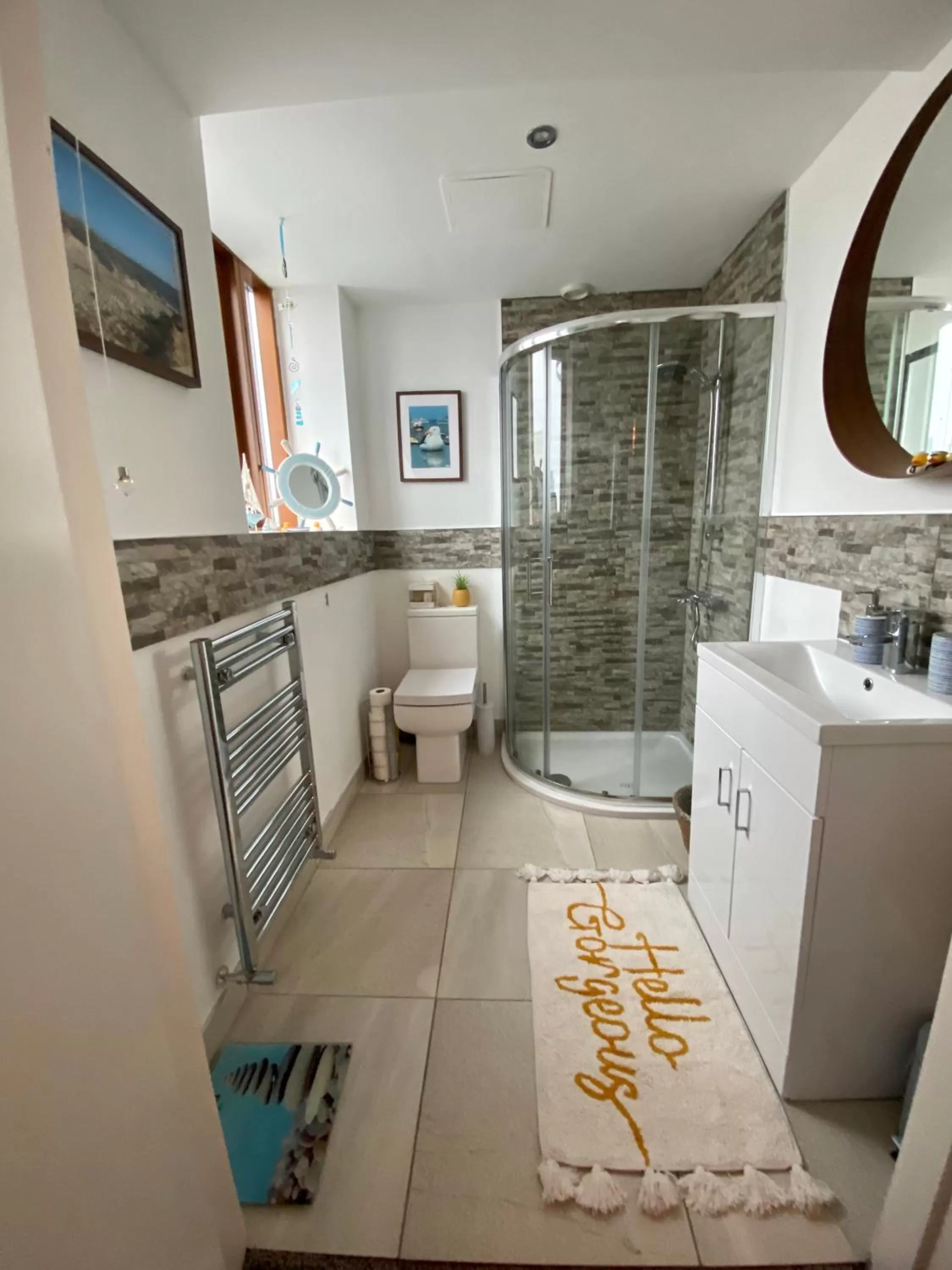 Bathroom in James Clow Bed & Breakfast