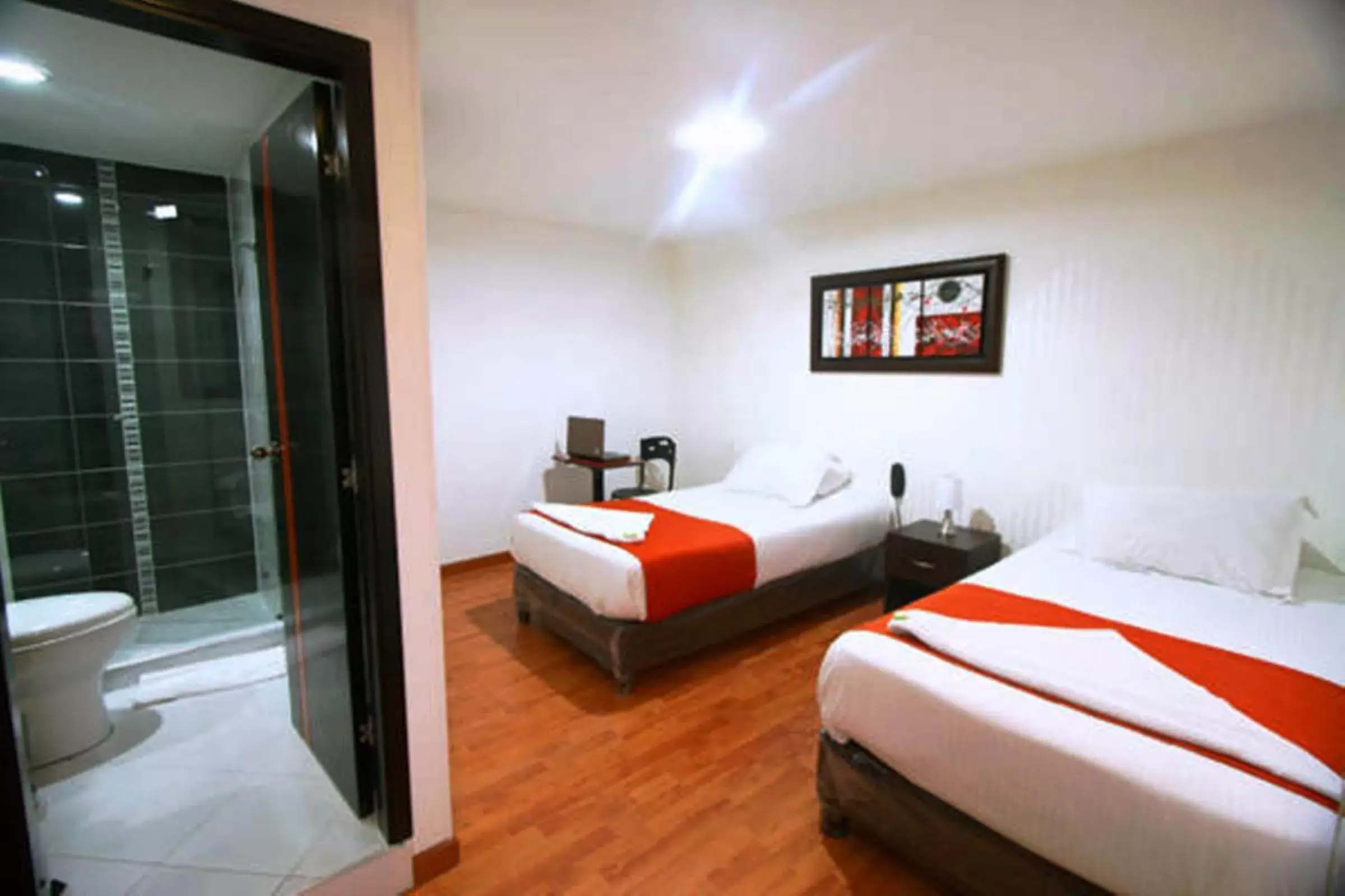 Photo of the whole room, Bed in Hotel Expo Inn Embajada